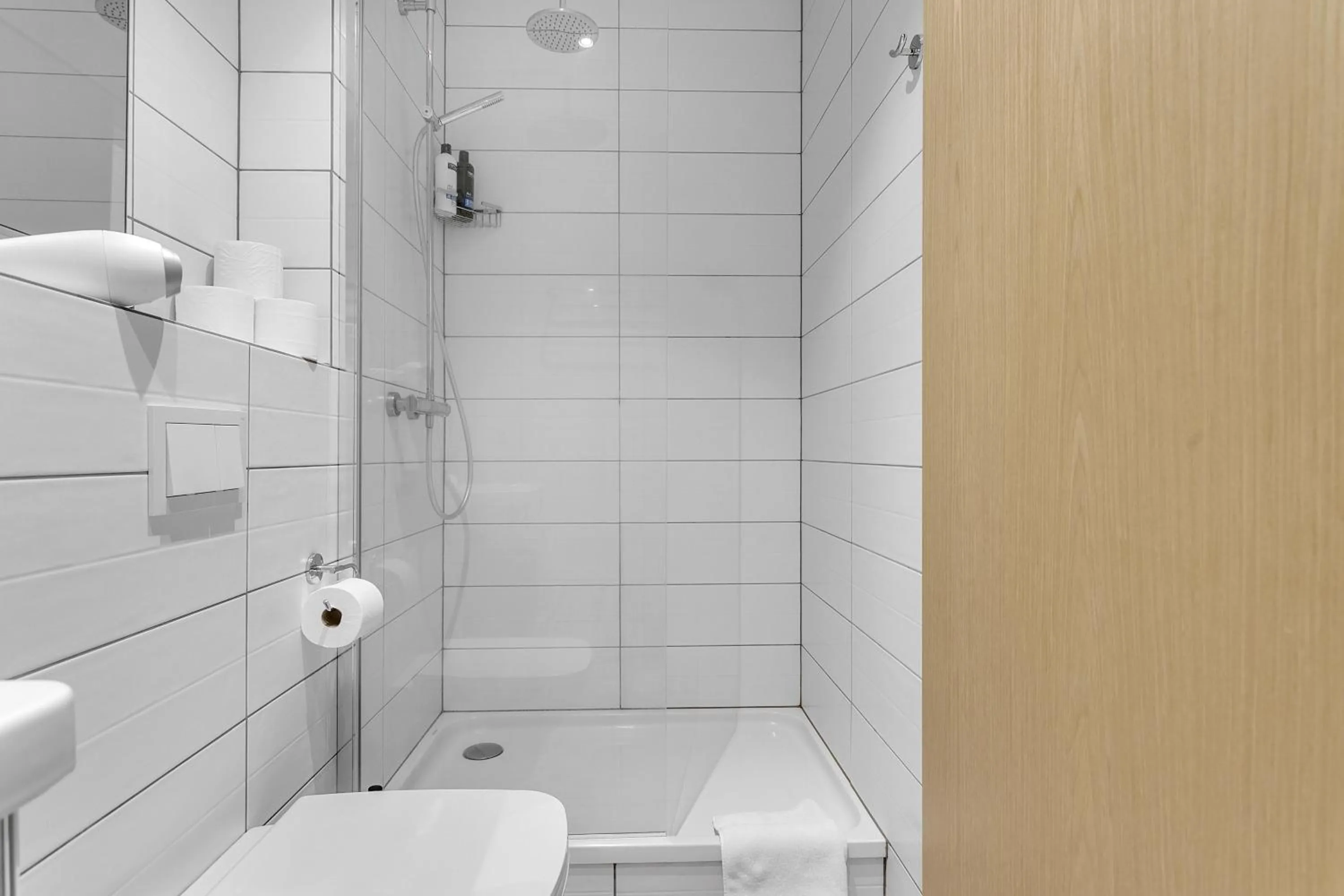Shower in Icelandic Apartments by Heimaleiga