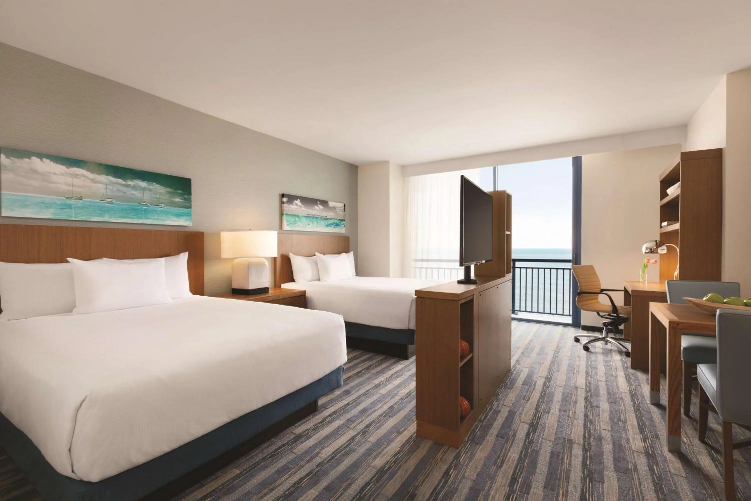 Bedroom, Bed in Hyatt House Virginia Beach / Oceanfront