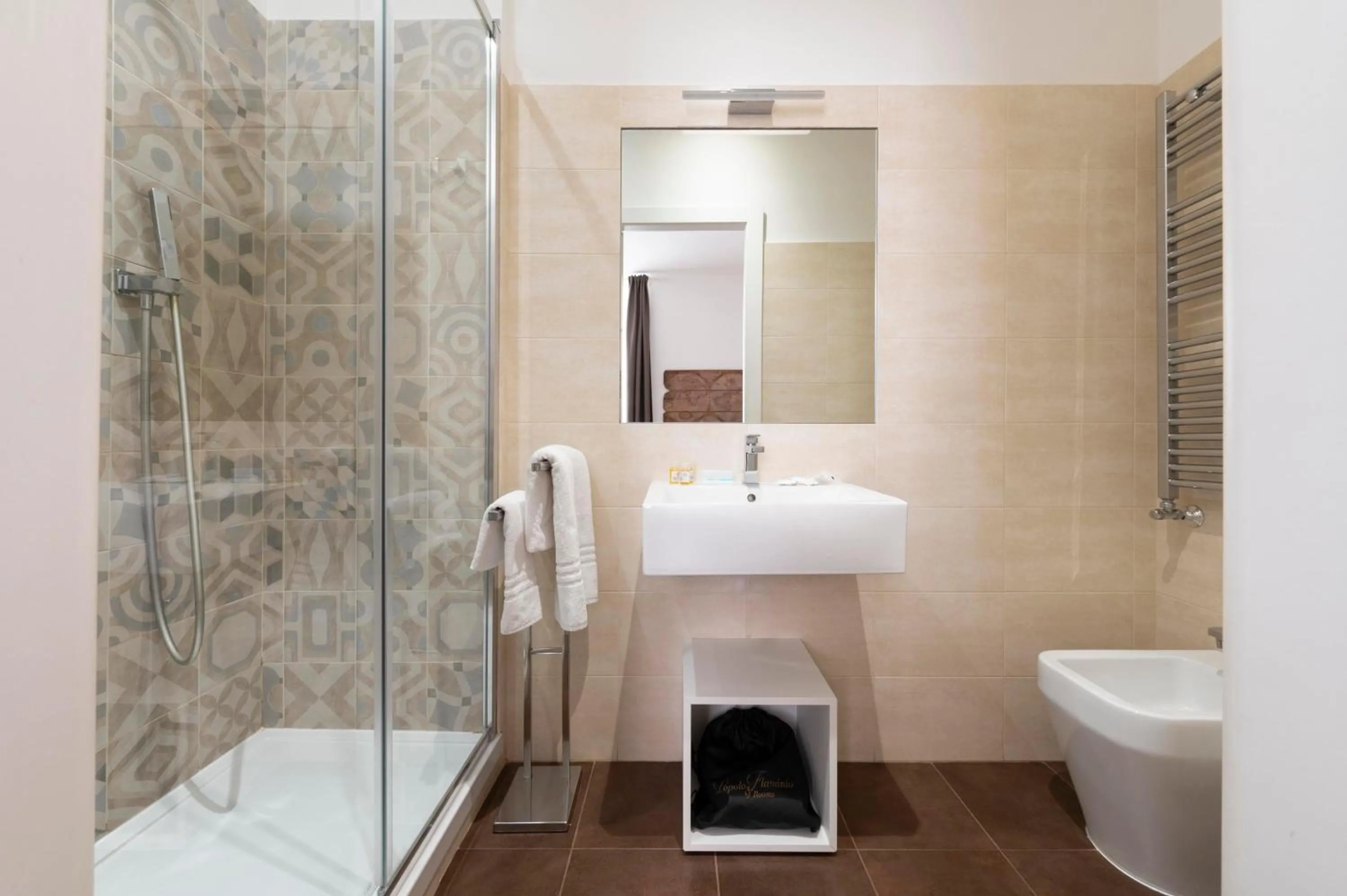 Shower in Popolo & Flaminio Rooms