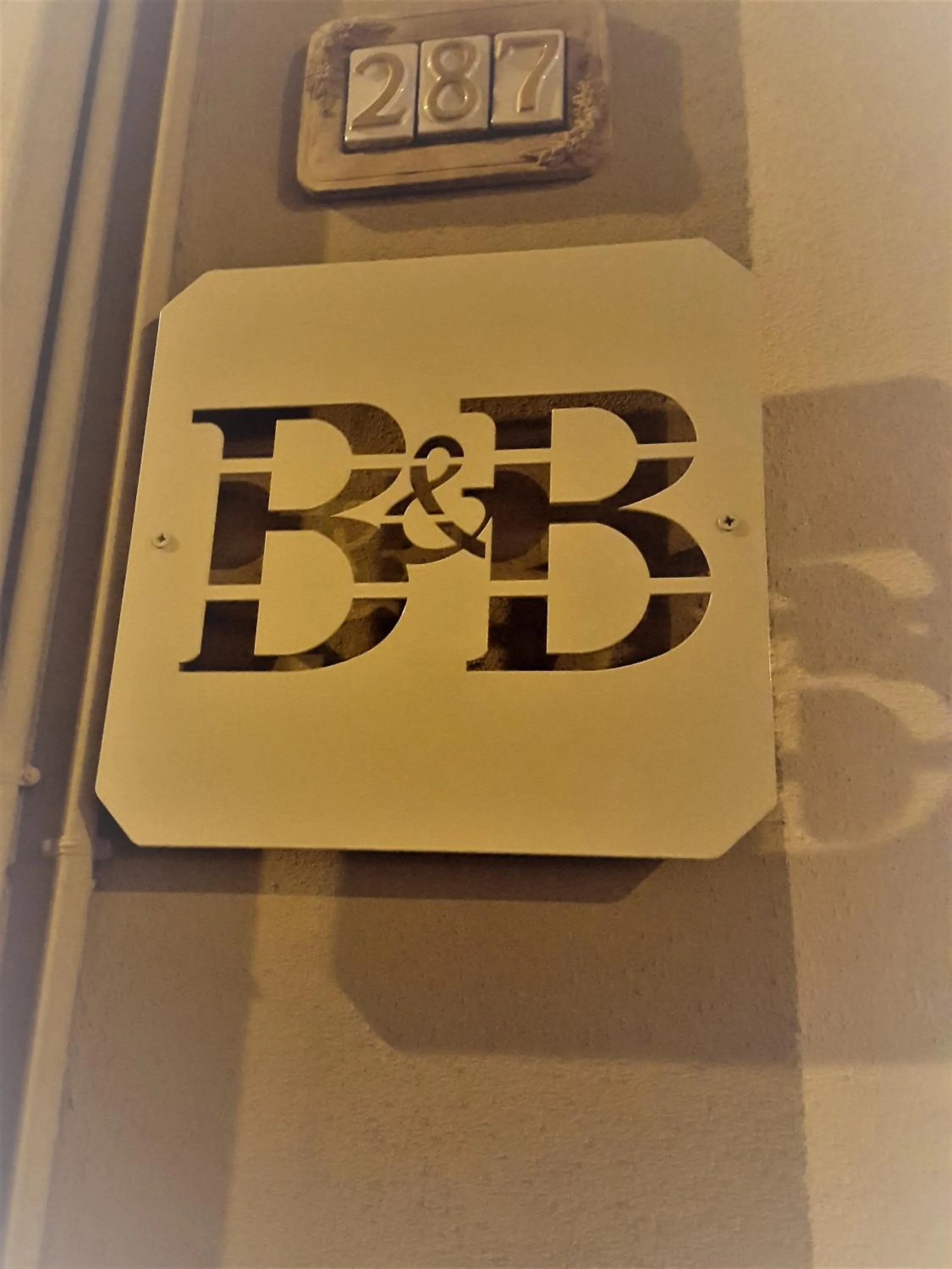 Property logo or sign in Le Ali