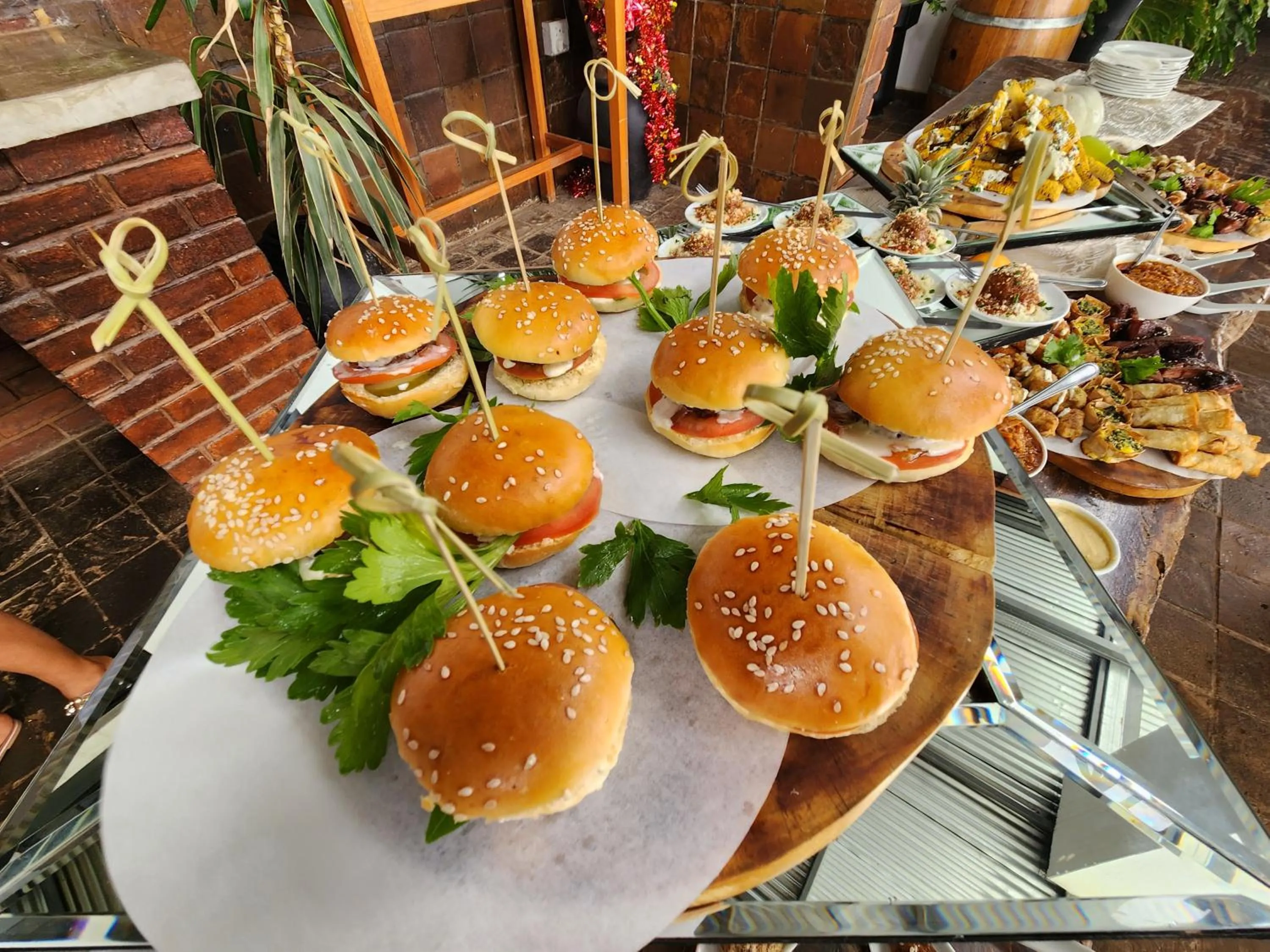 Restaurant/places to eat in Villa Paradiso