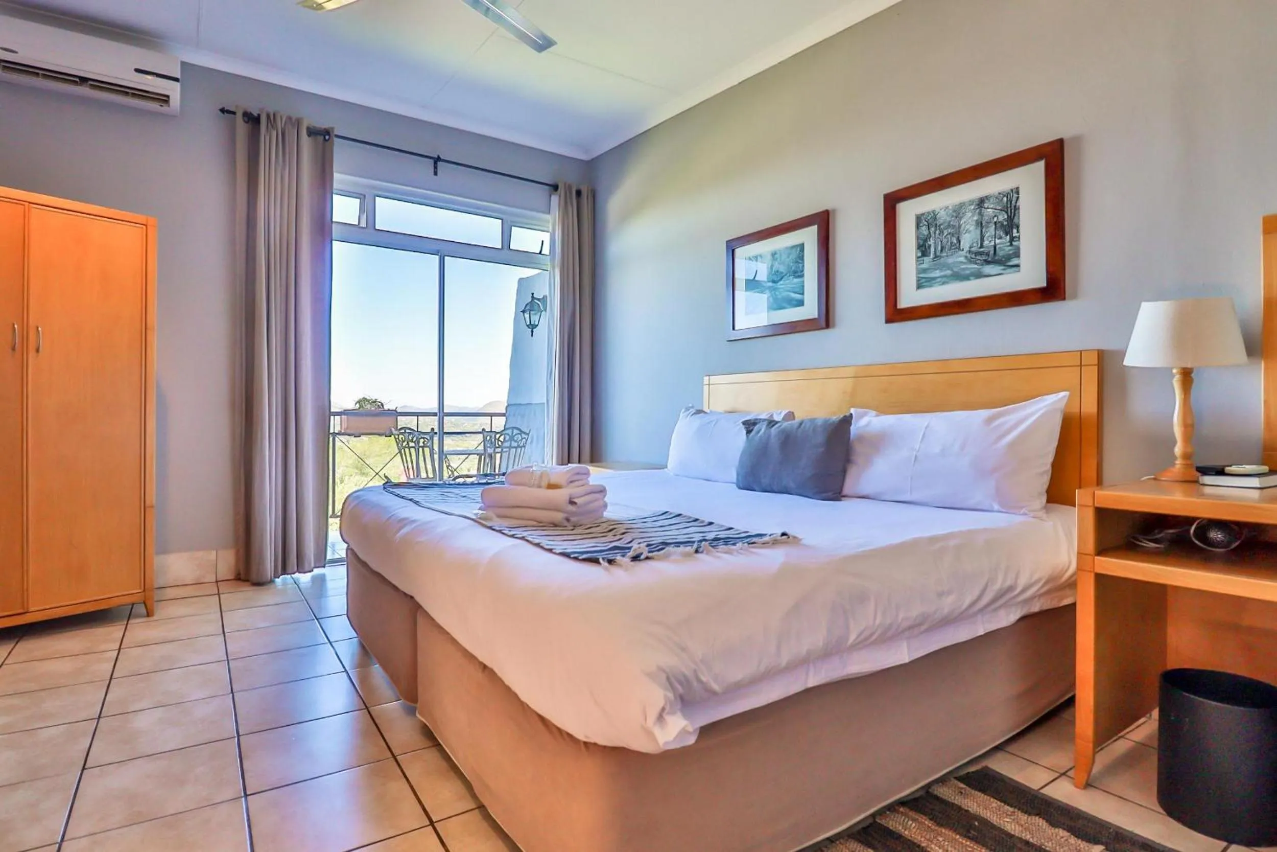 Bed in Villa Paradiso