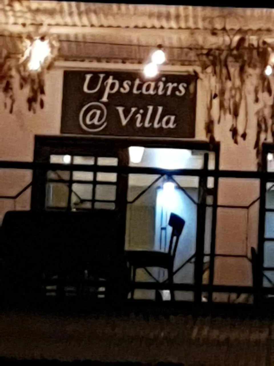 Restaurant/places to eat in Villa Paradiso