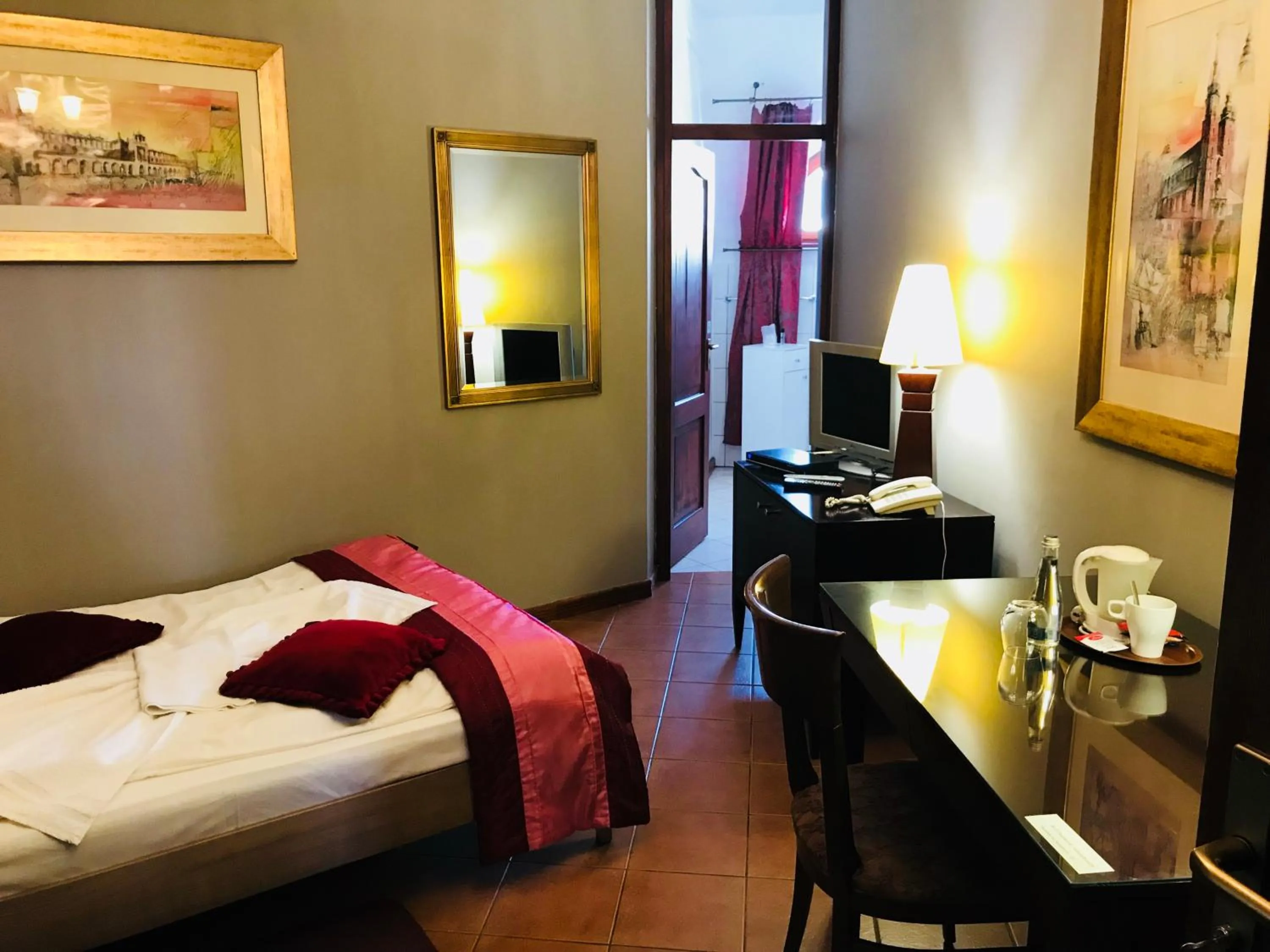 Photo of the whole room, Bed in Restauracja - Hotel Mocca D'oro