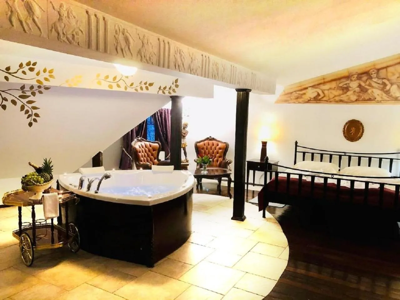 Hot Tub, Bed in Restauracja - Hotel Mocca D'oro