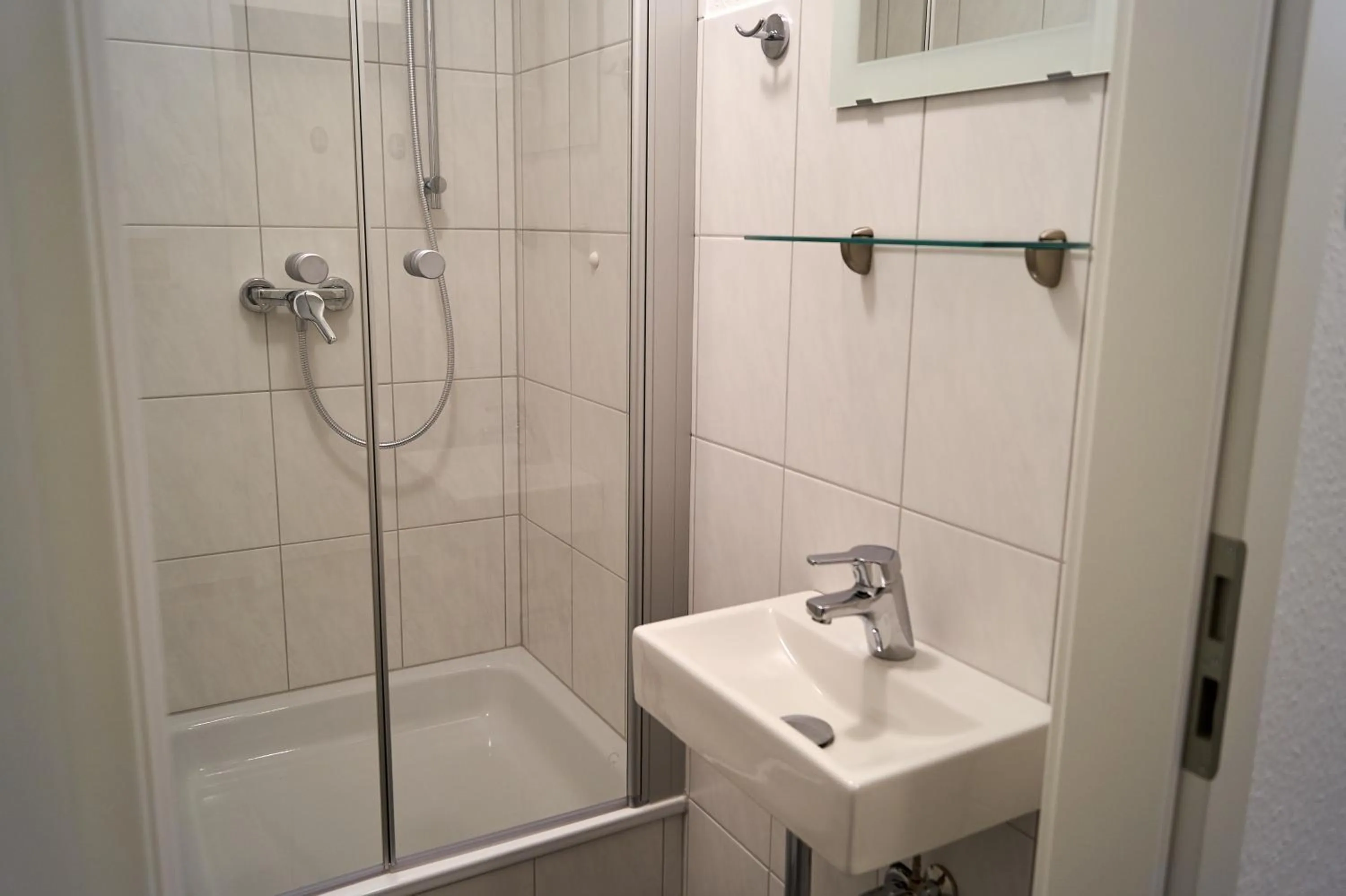 Shower in Bredeneeker Gasthaus