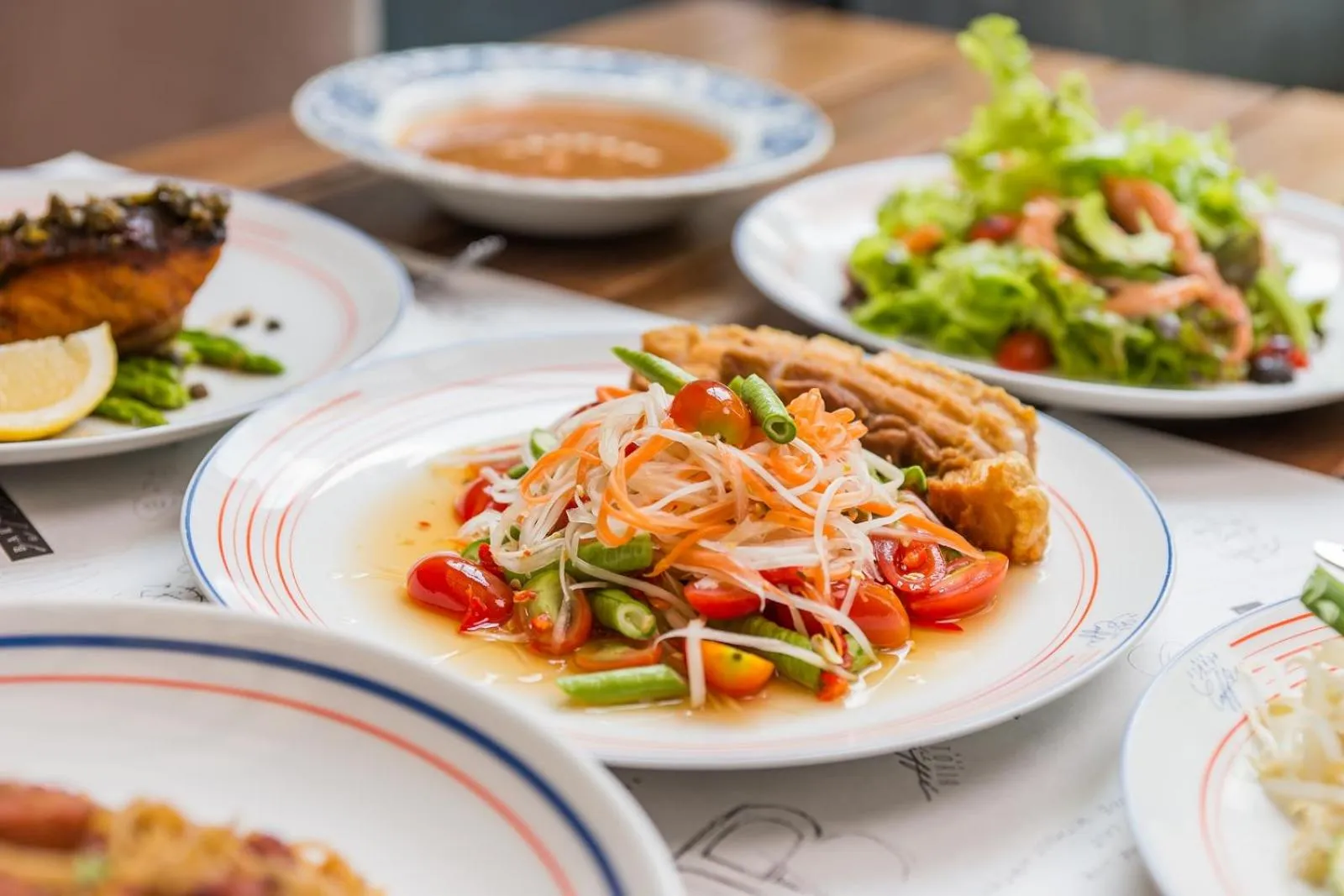 Food and drinks in The Salil Hotel Sukhumvit 57 - Thonglor