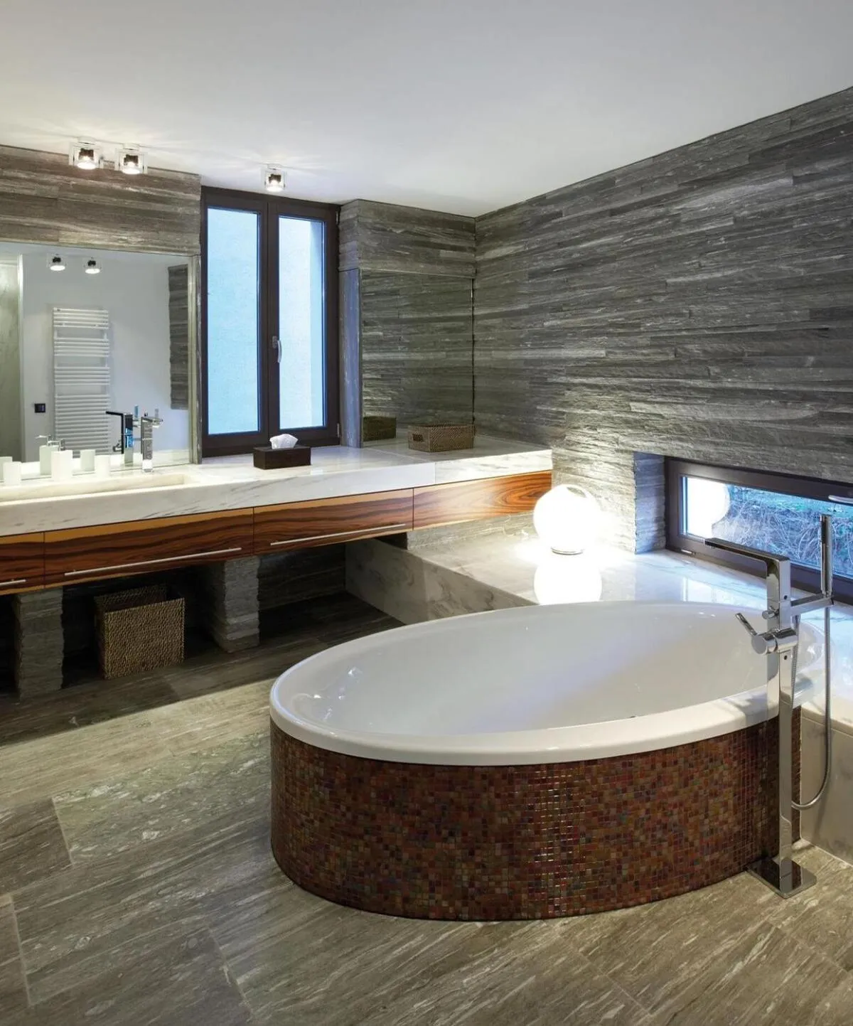 Bath in Seven Boutique Hotel