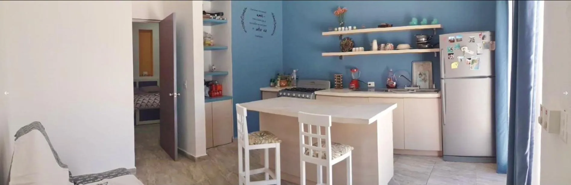 Dining area in Hostel Humanity - Puerto Morelos