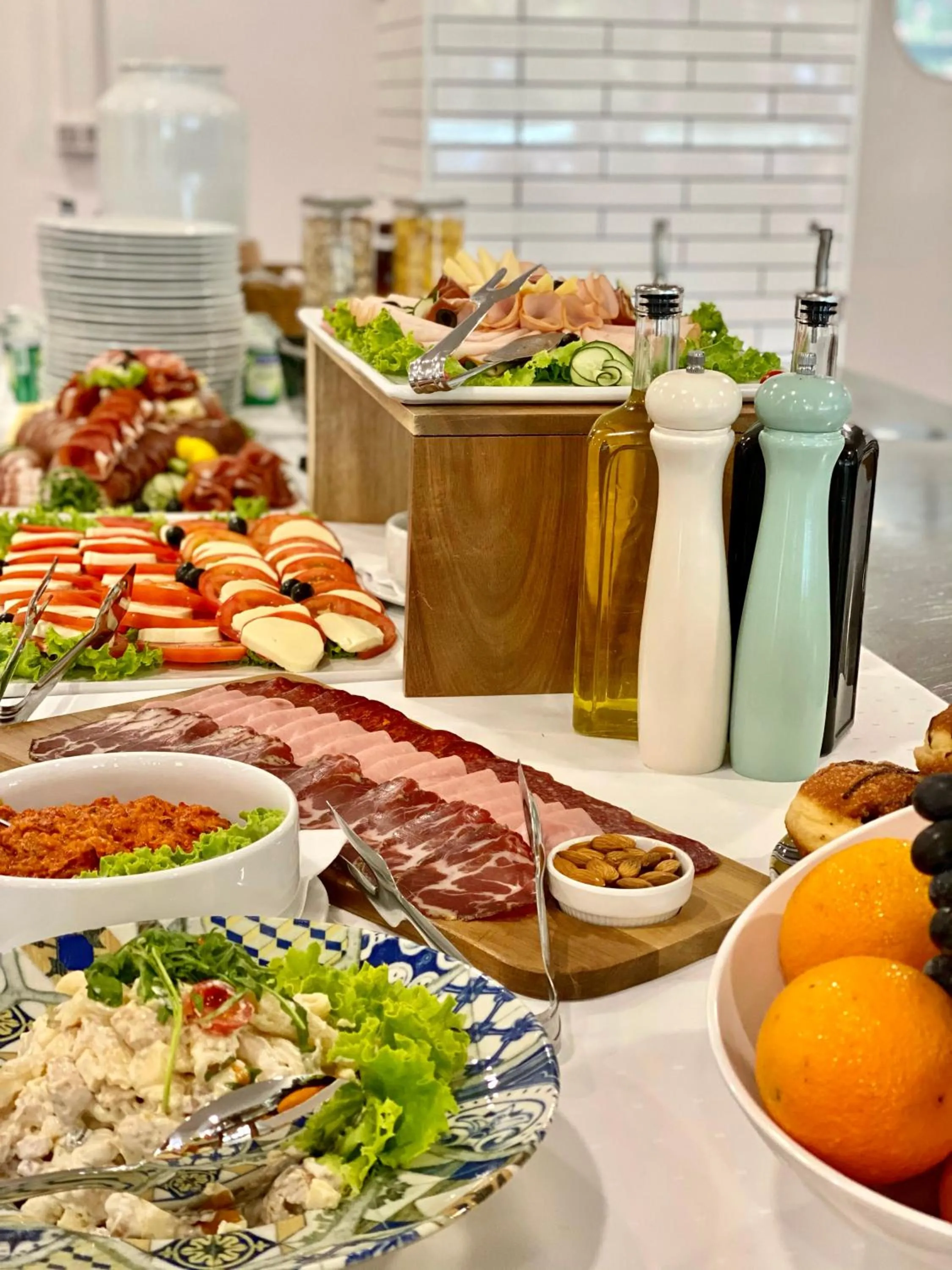 Restaurant/places to eat in Family Resort Urania