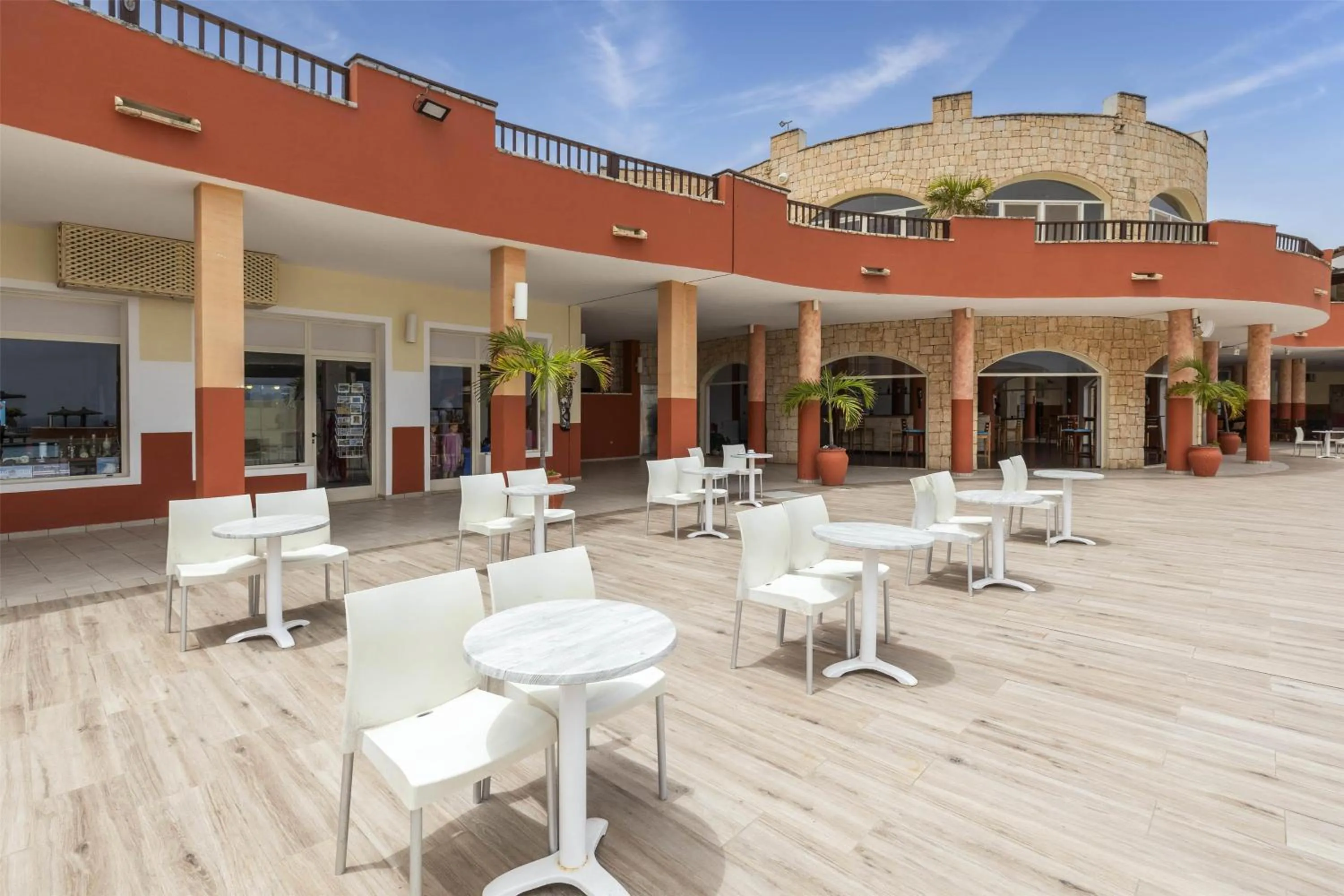 Property building in Occidental Boa Vista Beach