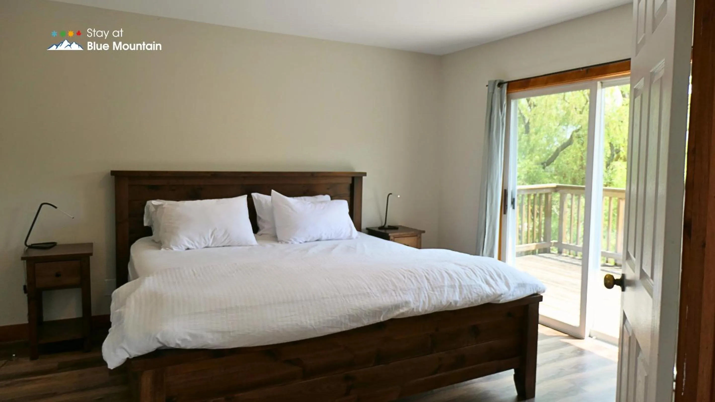 Bedroom, Bed in Summit Ridge 6