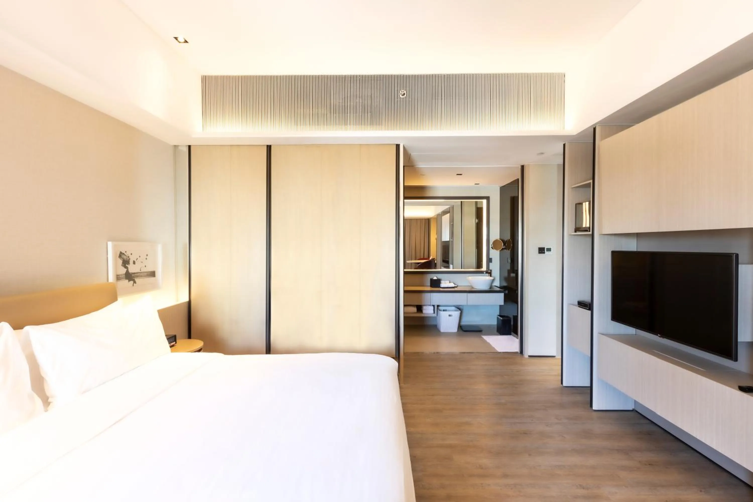 Bedroom, Bed in Artyzen Habitat Dongzhimen Beijing