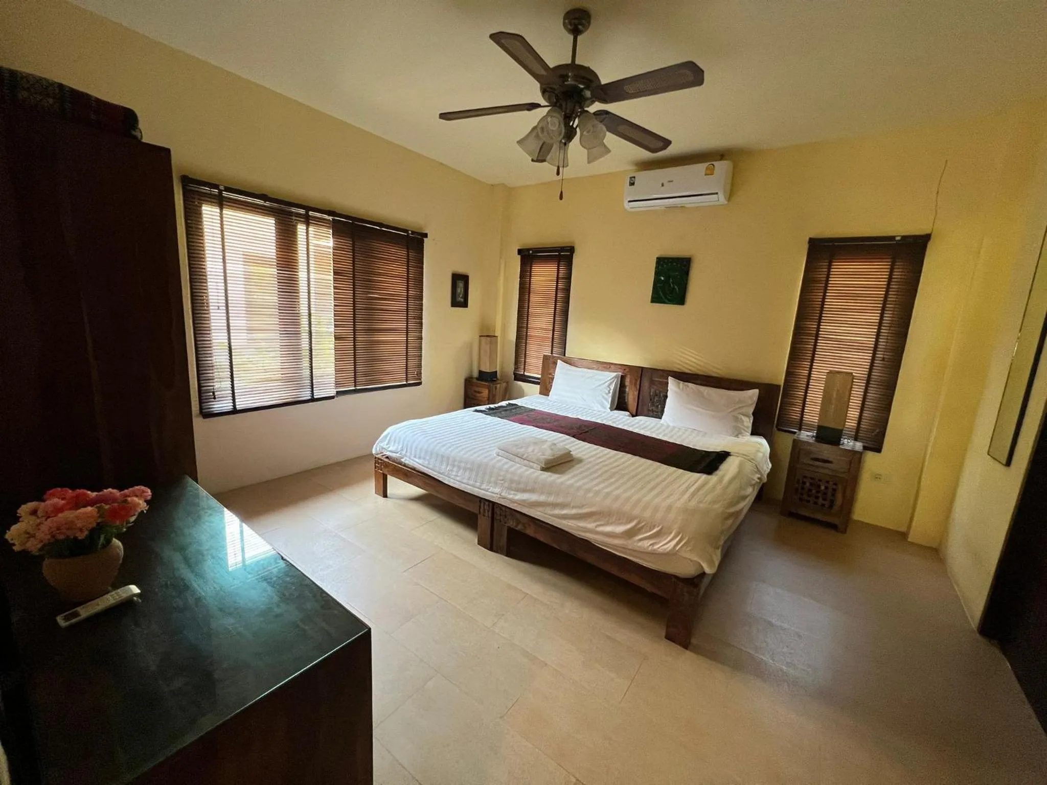 Bed in Baan Tropicana