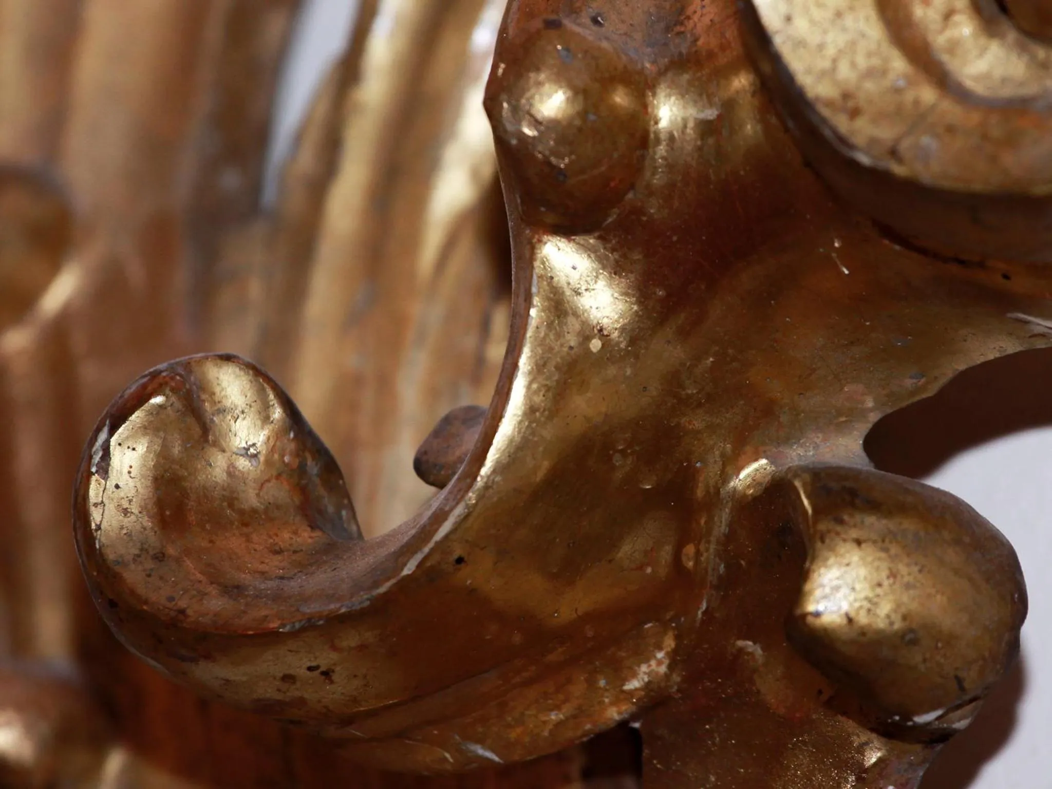 Decorative detail in Casa Isolani Luxury Rooms Piazza Maggiore