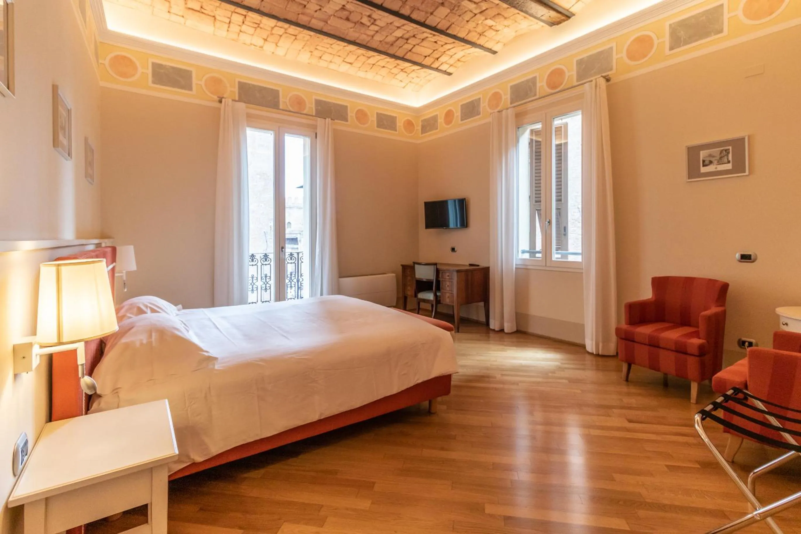 Photo of the whole room, Bed in Casa Isolani Luxury Rooms Piazza Maggiore