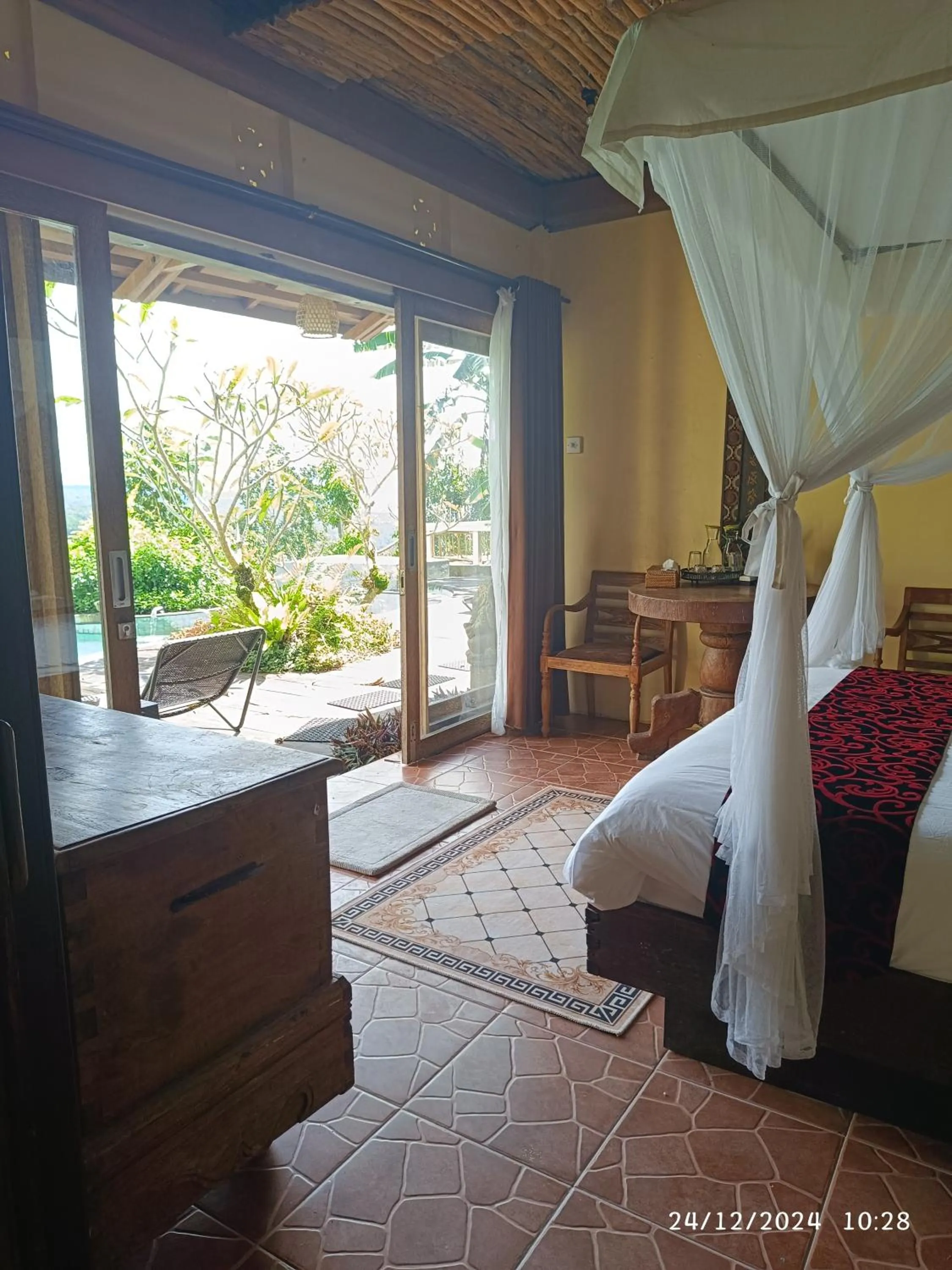 Bed in DWan Tea Mountain Side