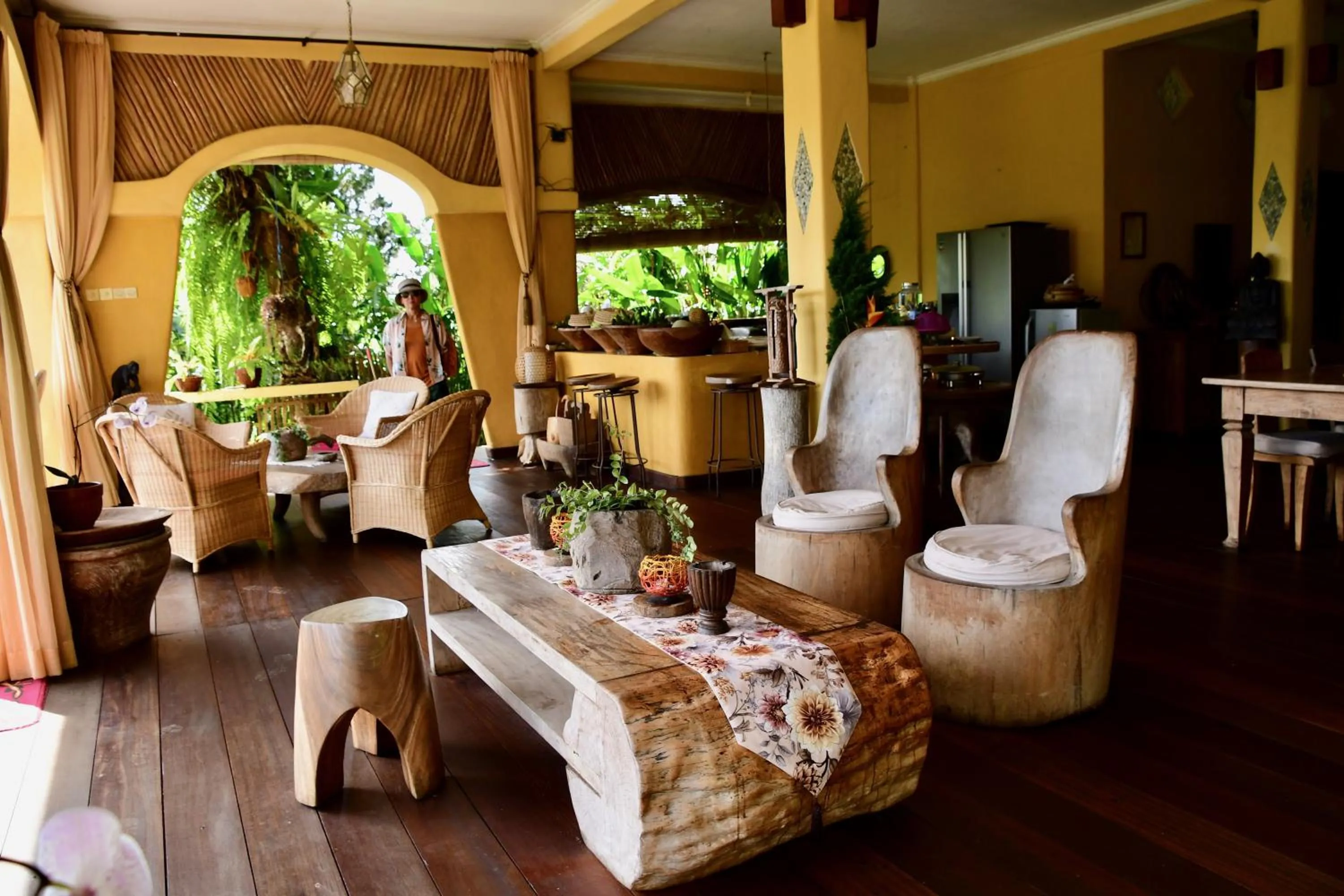 DWan Tea Mountain Side