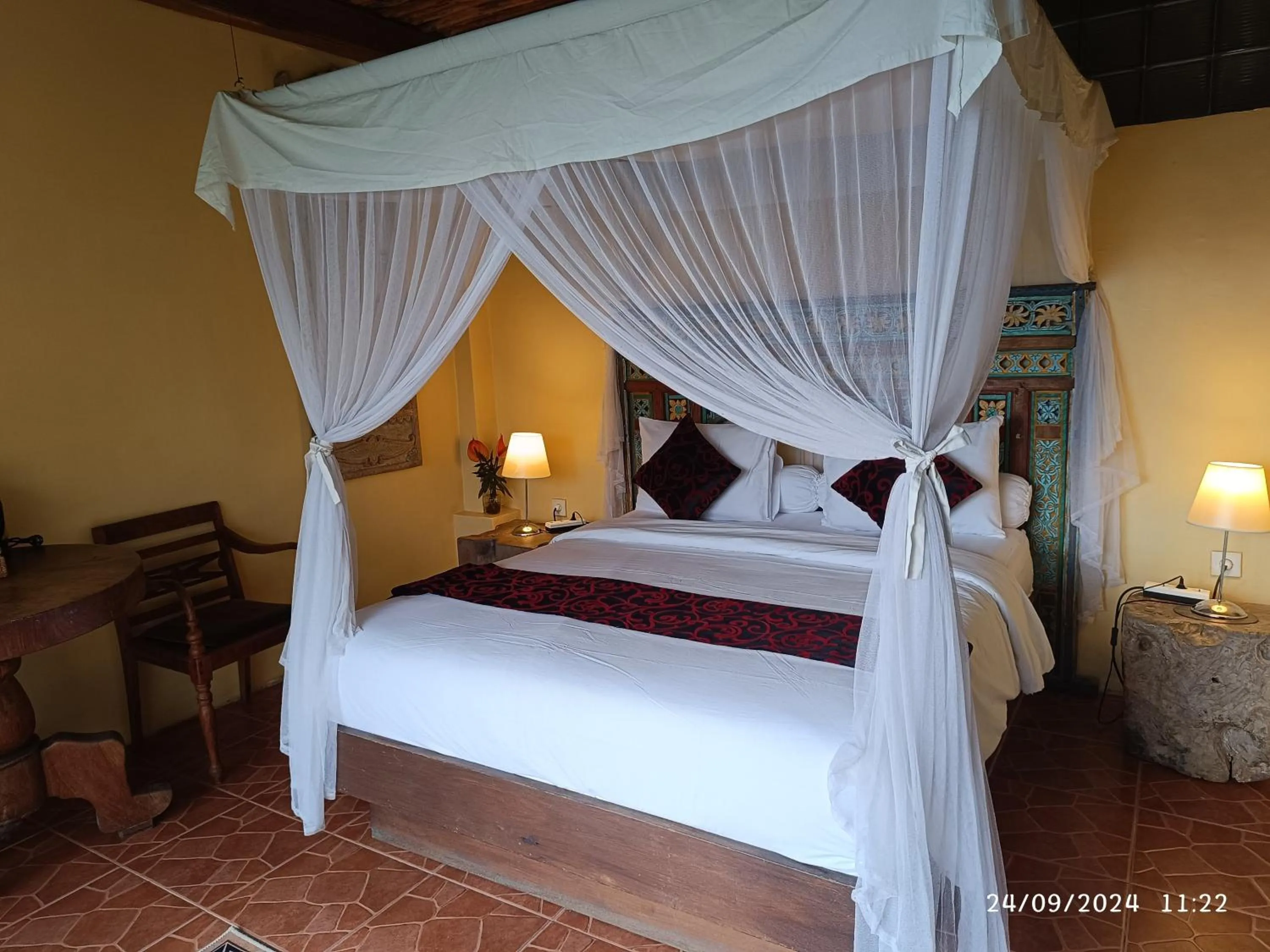 Bed in DWan Tea Mountain Side