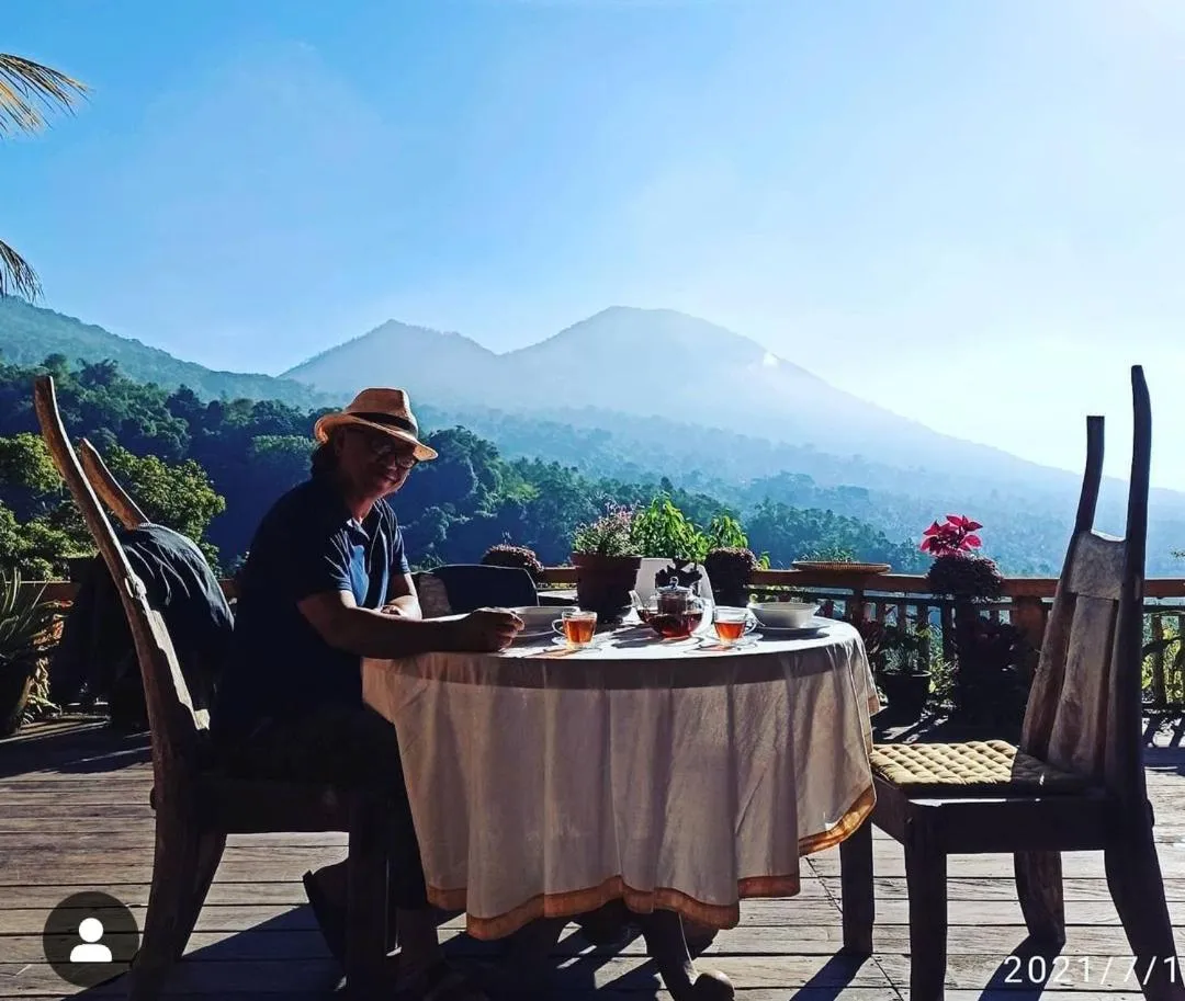 DWan Tea Mountain Side