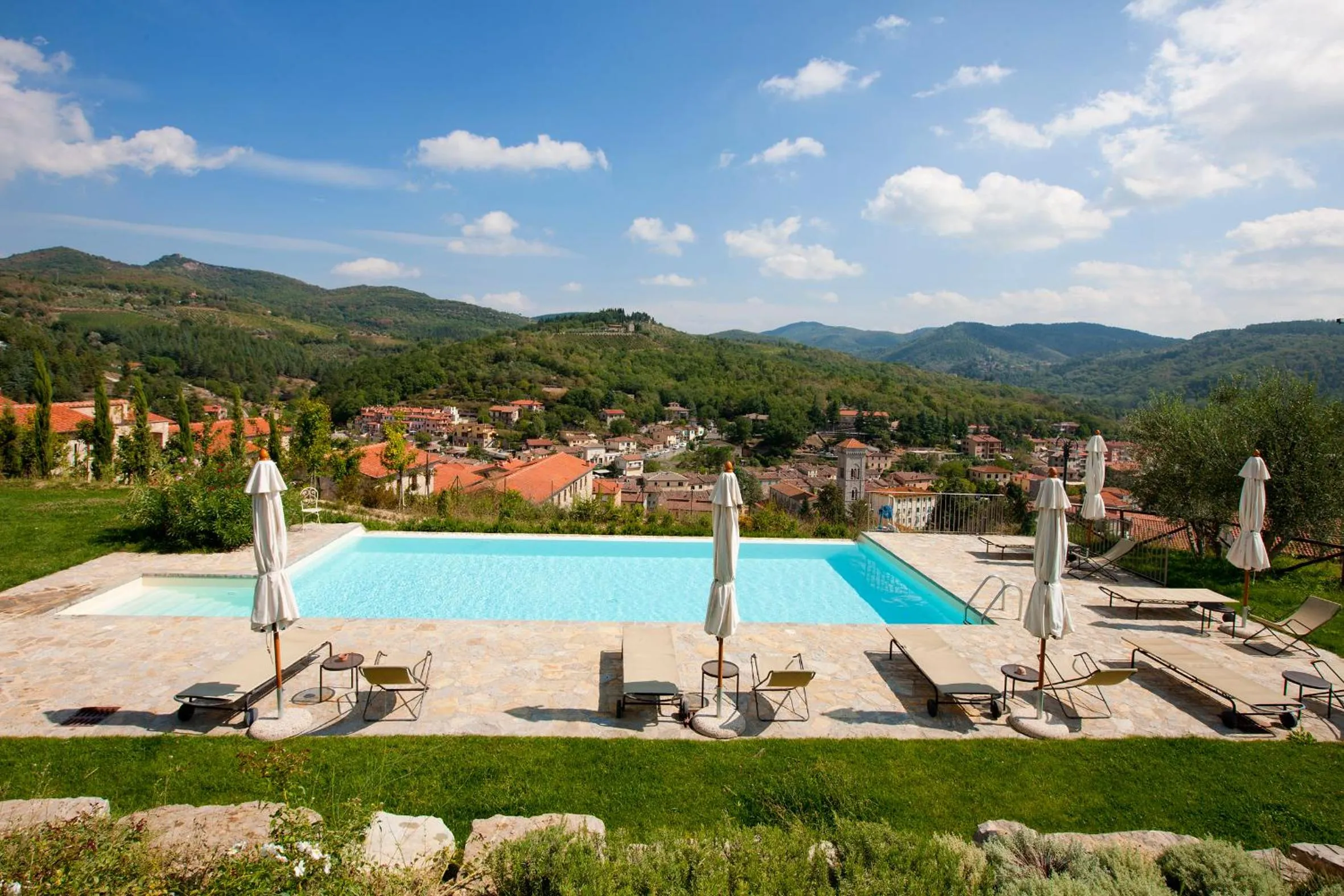 Swimming pool in Cavarchino B&B