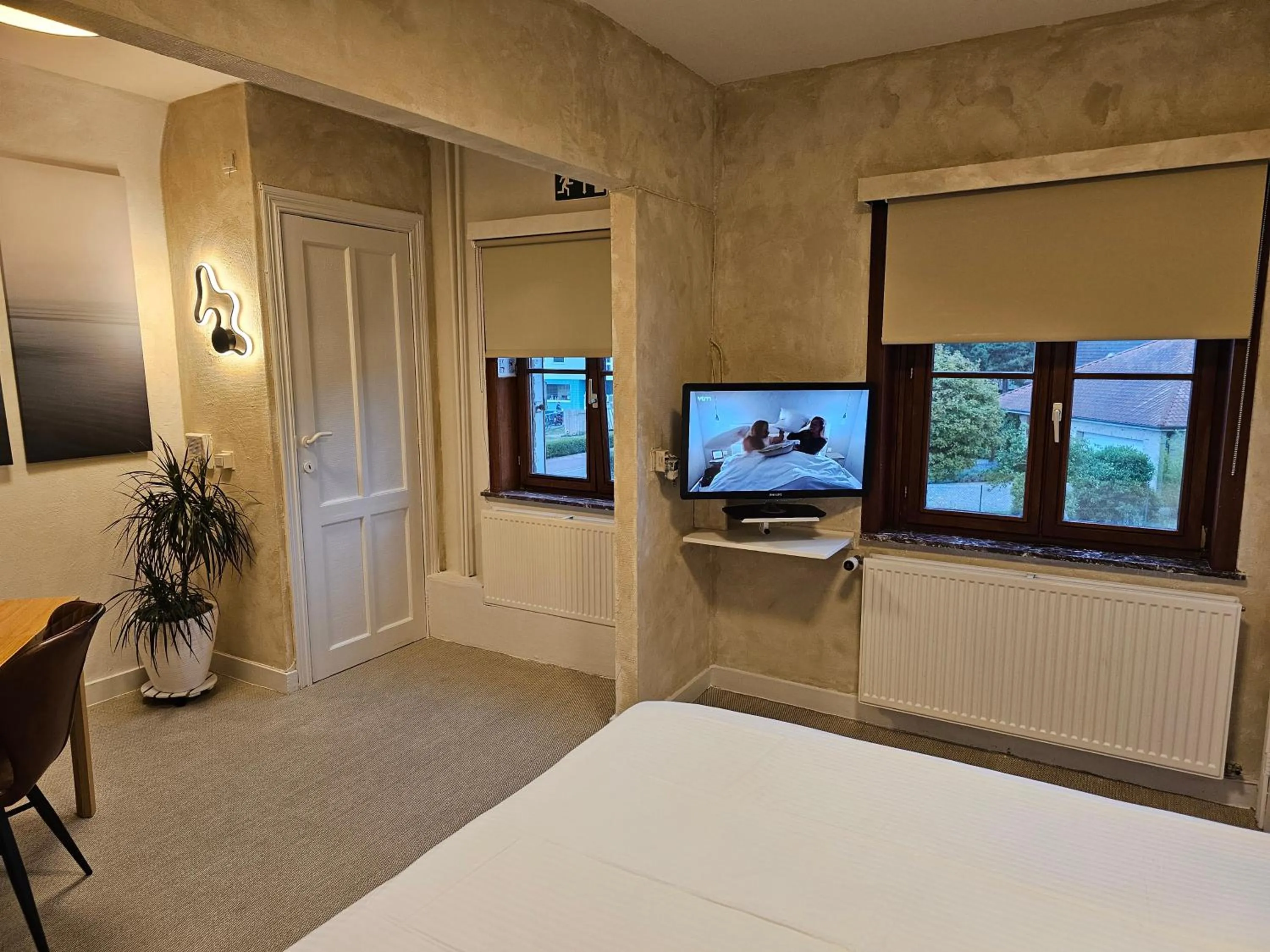 Bed in Hotel Westendia and Free Parking Top Breakfast