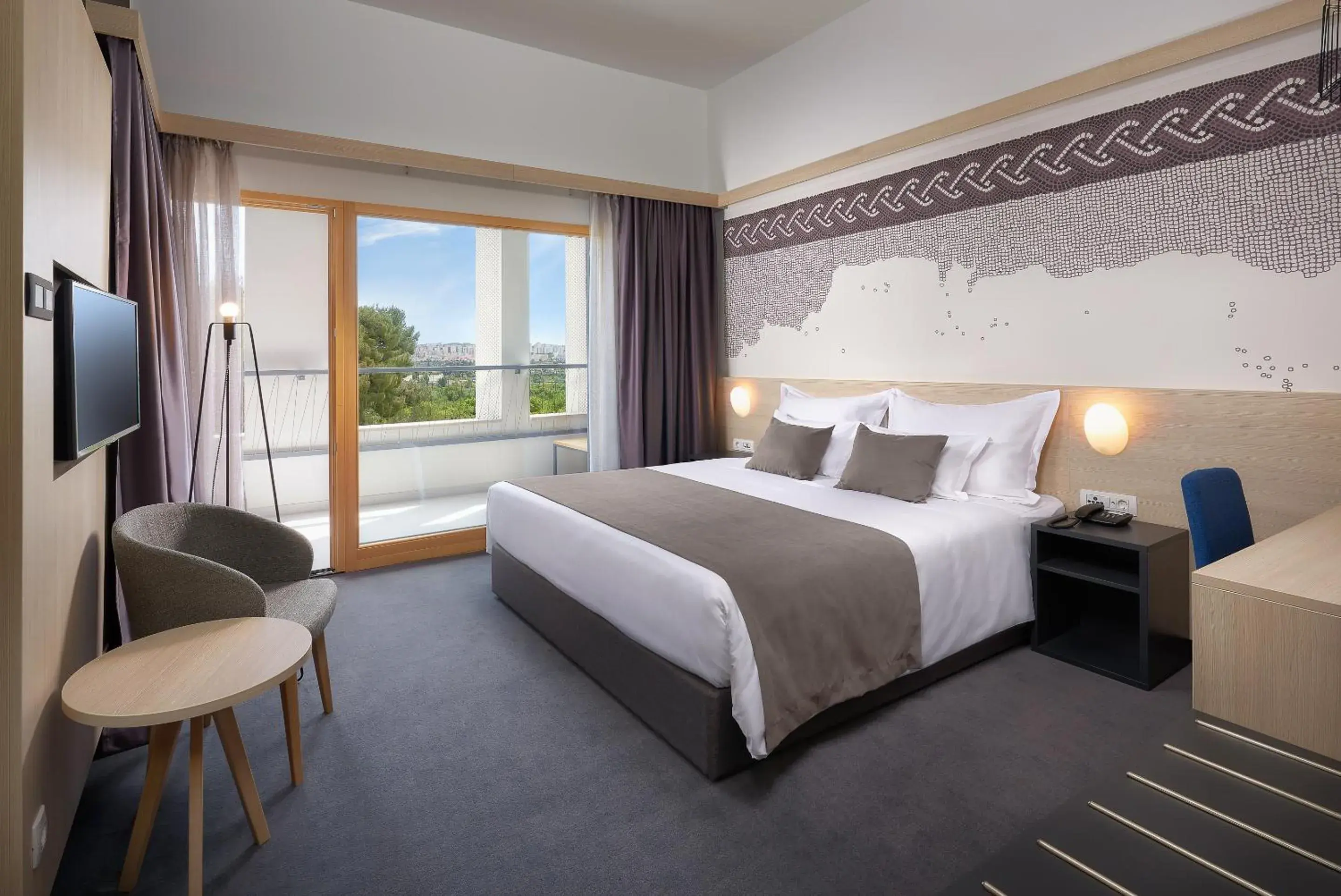 Superior Double Room with Balcony - single occupancy in Hotel Salona Palace Superior Double Room with Balcony - single occupancy in Hotel Salona Palace