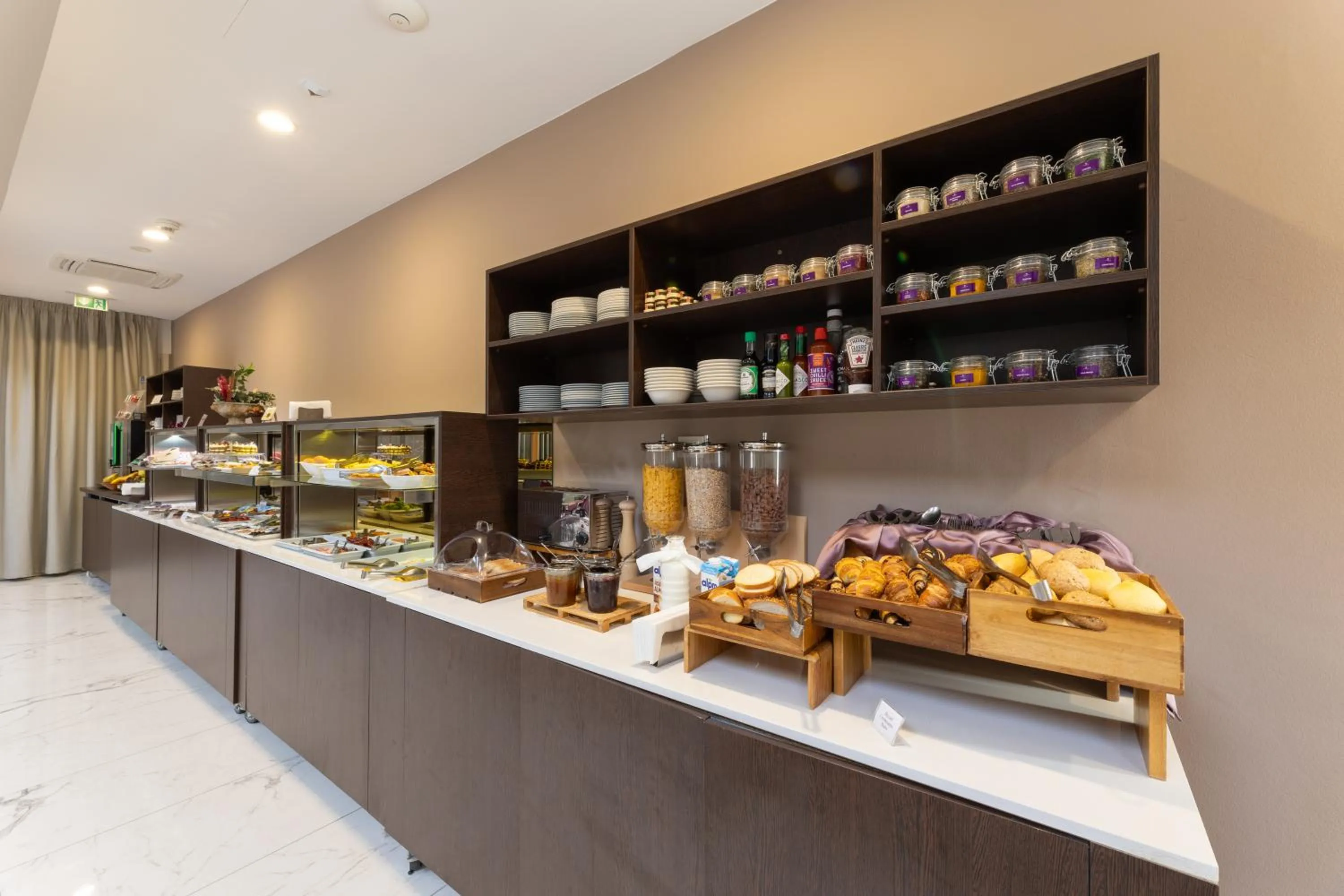 Breakfast in Hotel Salona Palace