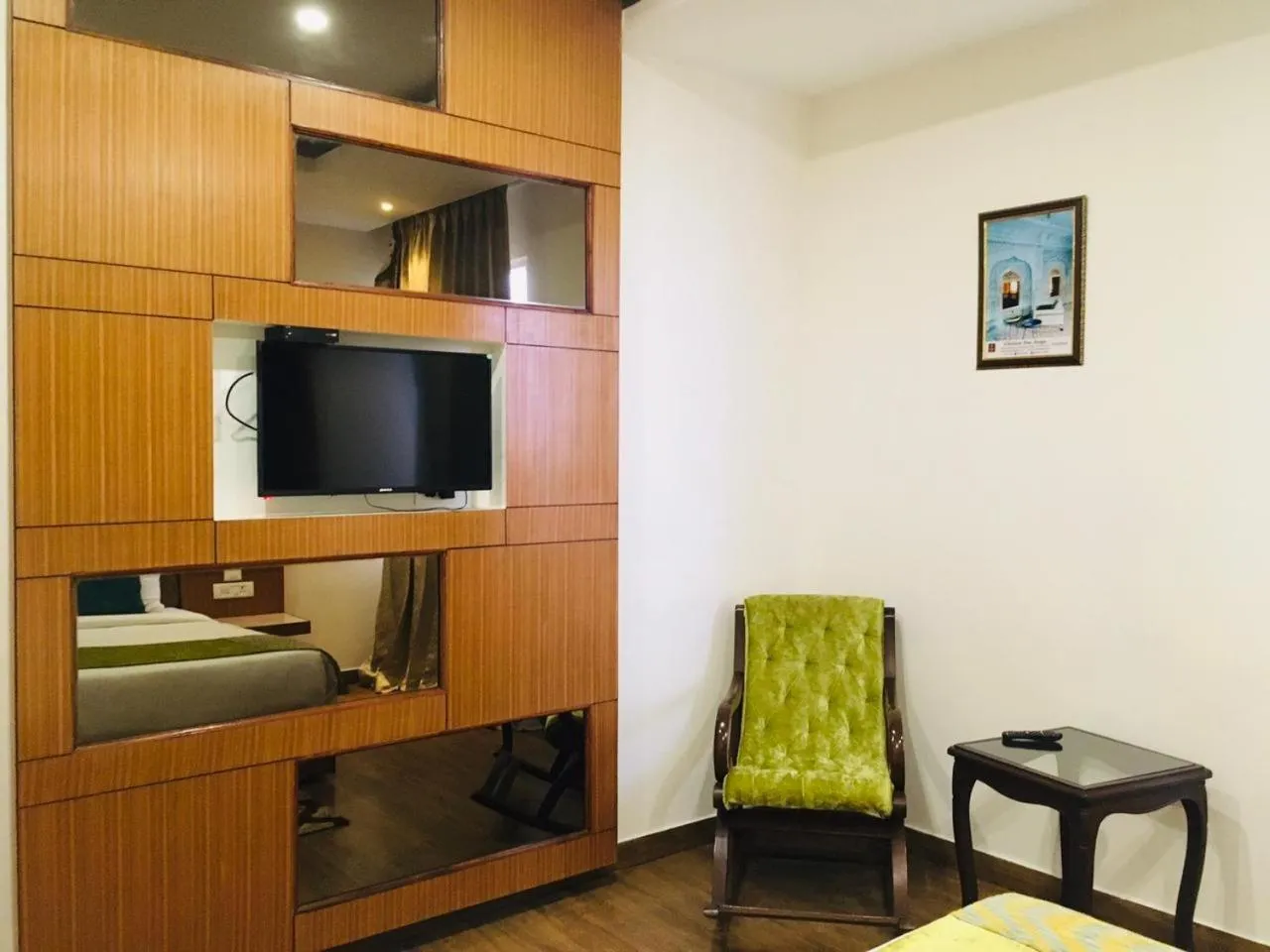 Communal lounge/ TV room, Seating Area in Clarion Inn Amps Patiala