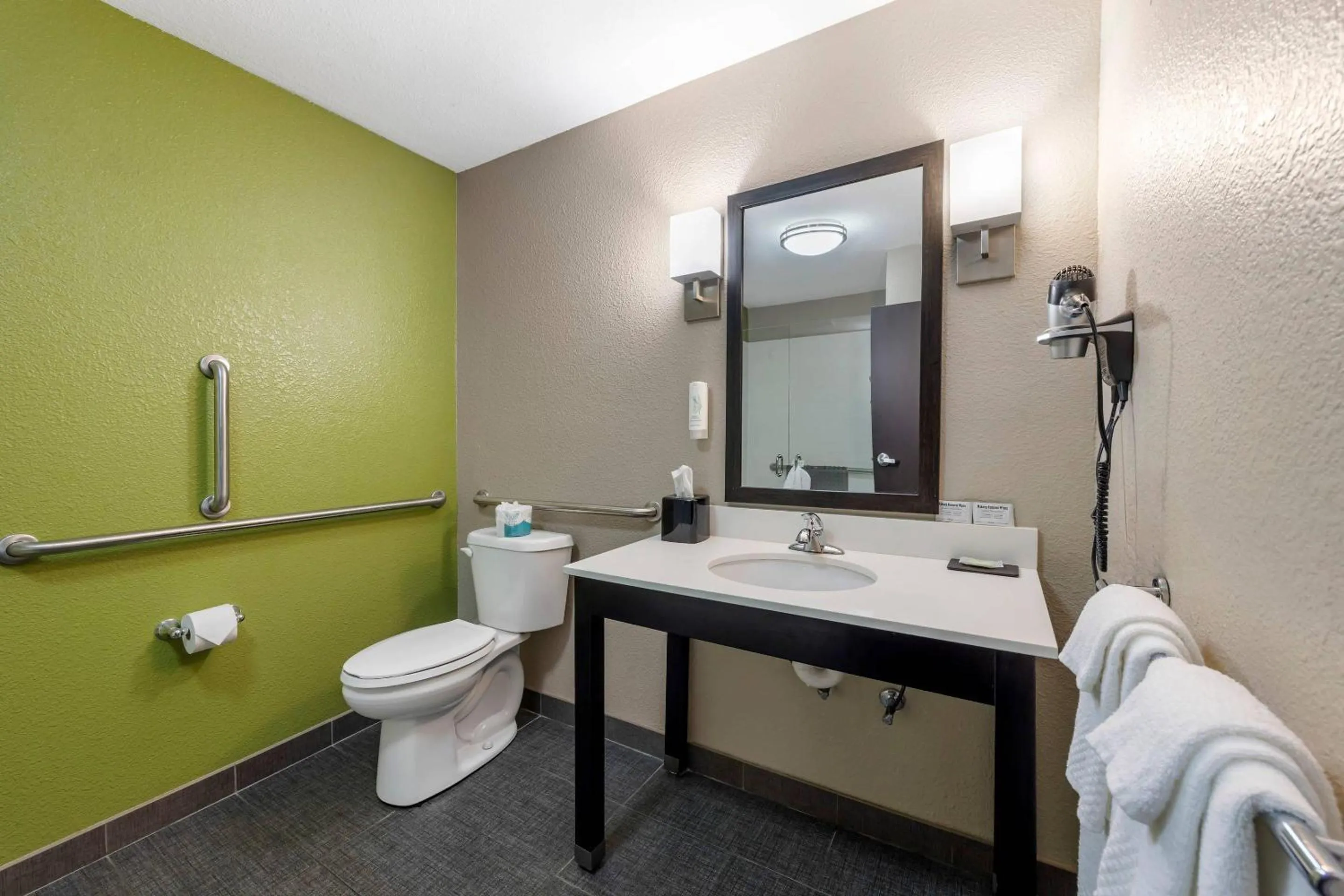 Bedroom in Sleep Inn & Suites Columbia