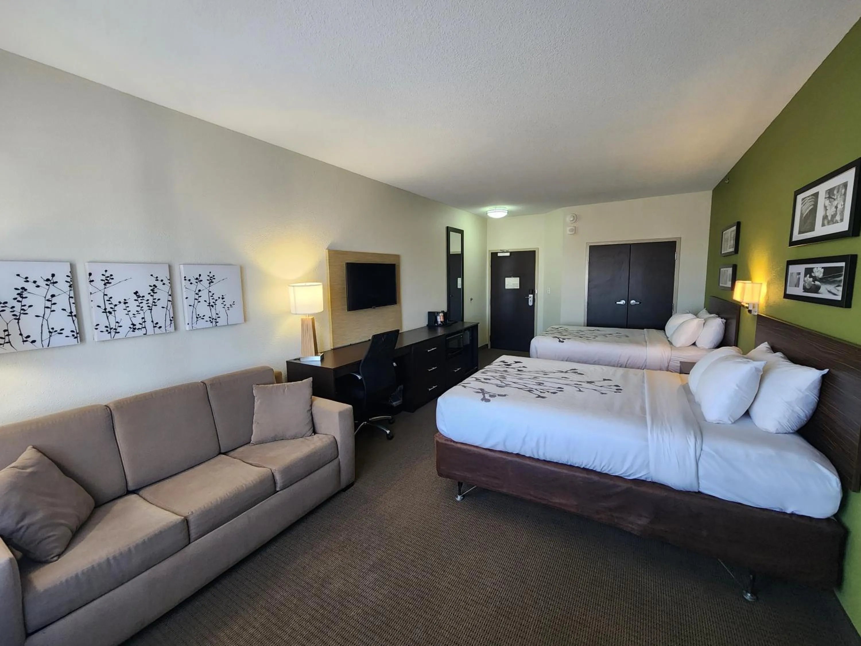 Bed in Sleep Inn & Suites Columbia