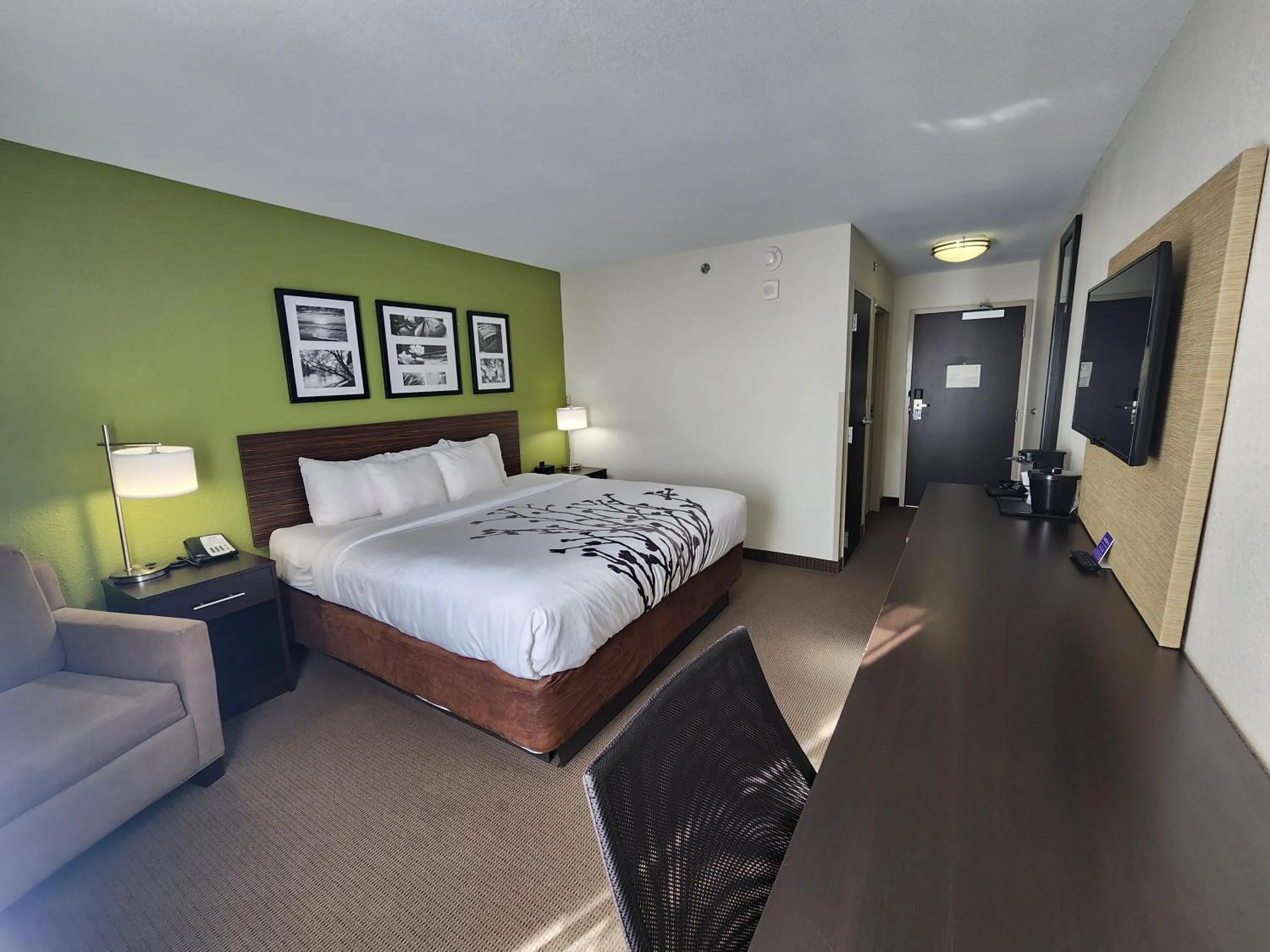 Bedroom, Bed in Sleep Inn & Suites Columbia