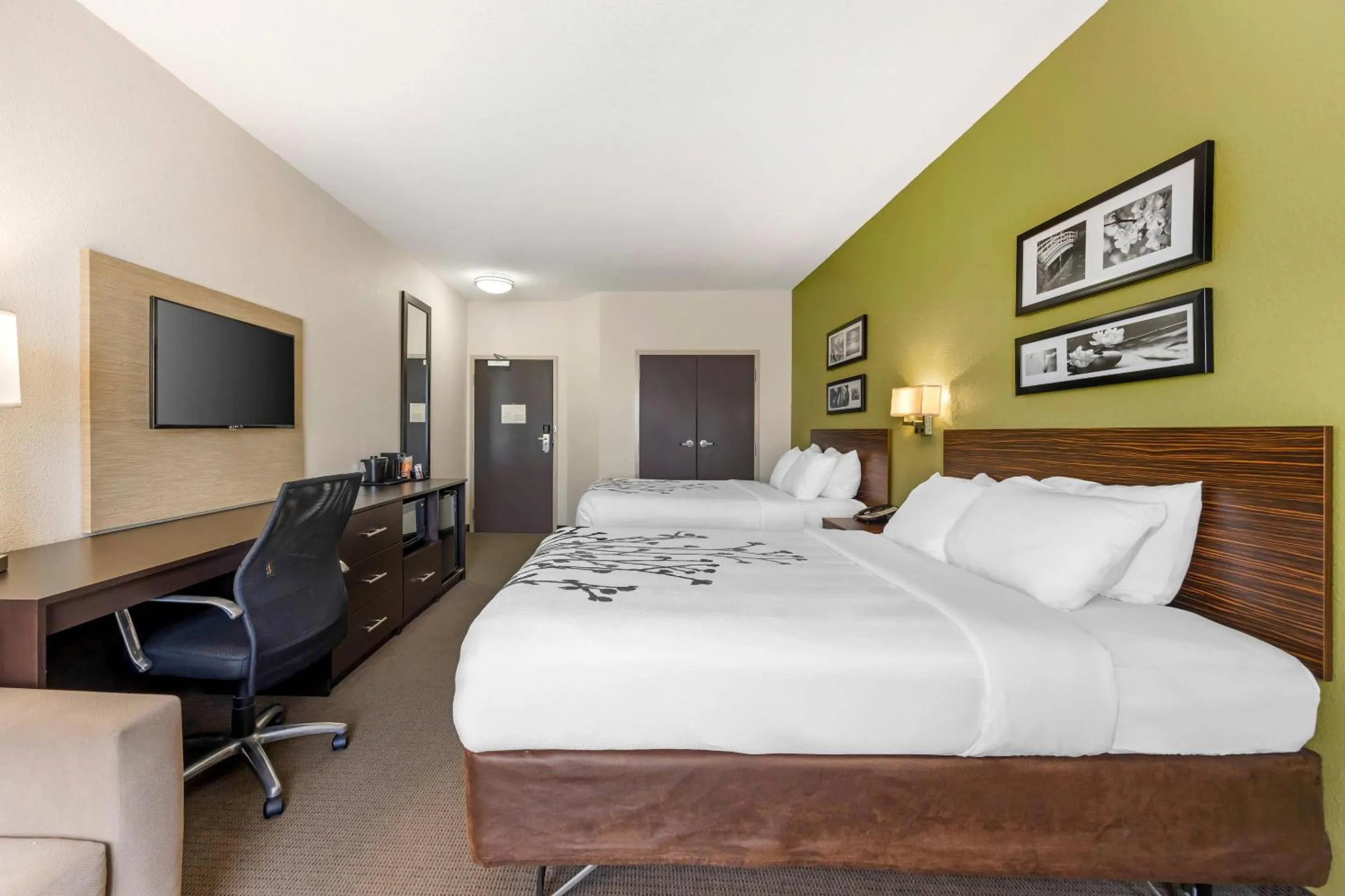 Bedroom, Bed in Sleep Inn & Suites Columbia