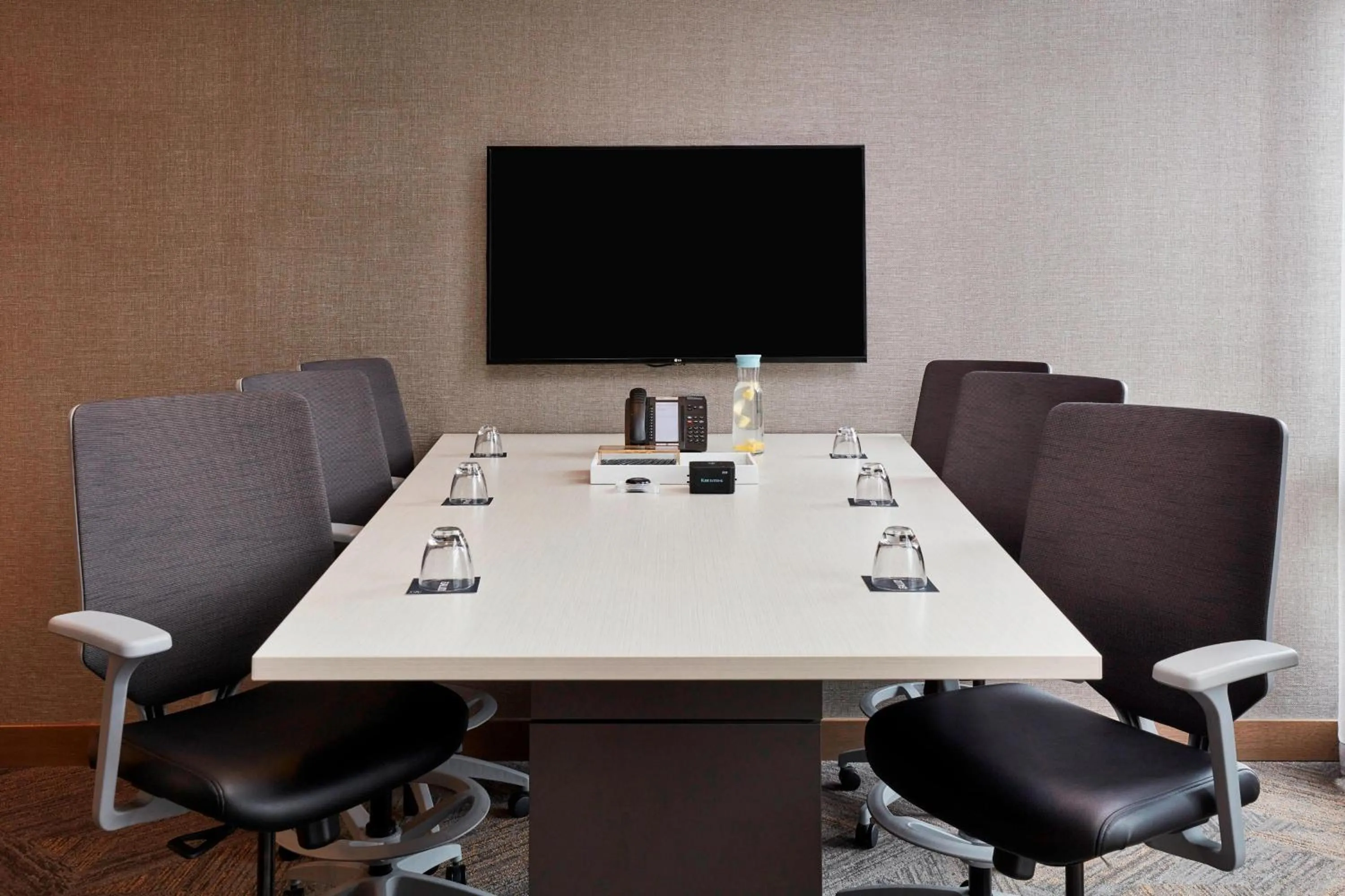 Meeting/conference room in AC Hotel by Marriott Cincinnati at The Banks