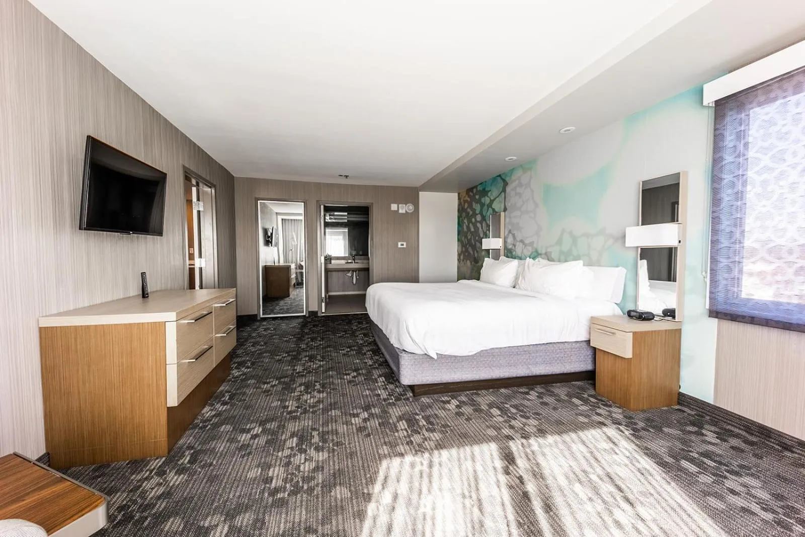 Bedroom, Bed in Courtyard by Marriott Rome