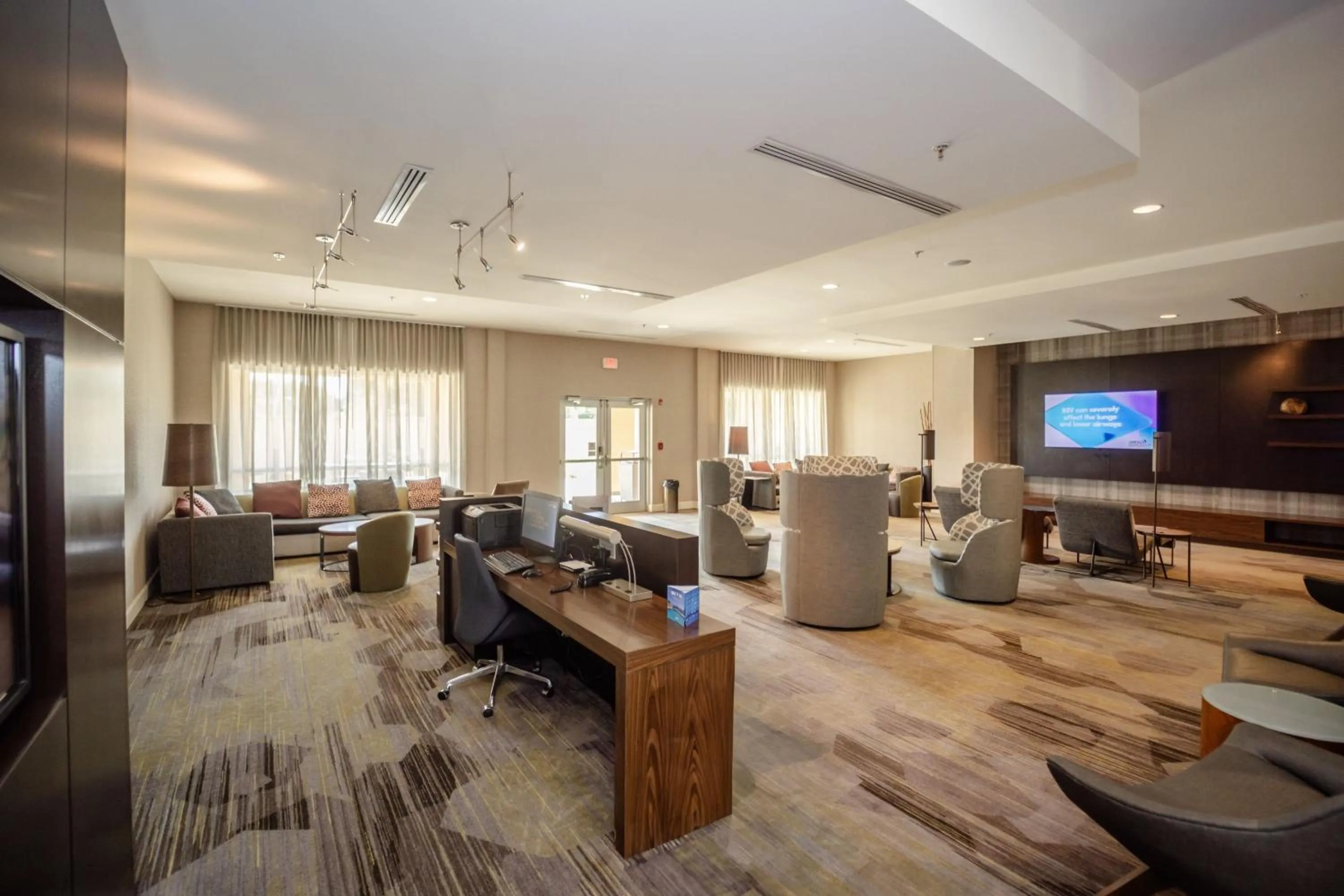 Lobby or reception in Courtyard by Marriott Somerset