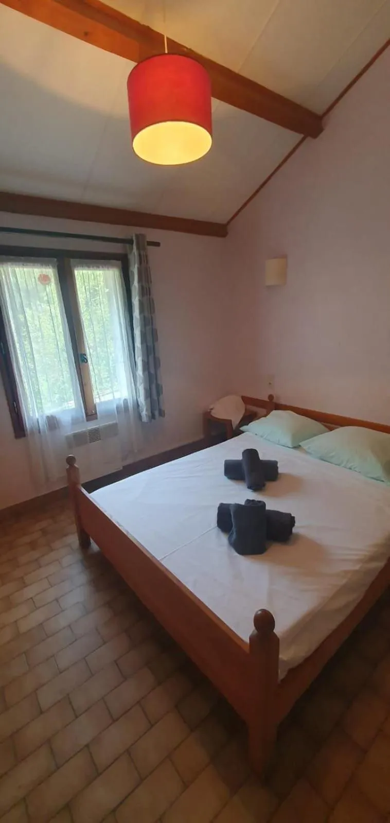 Bed in Hôtel des Bateliers