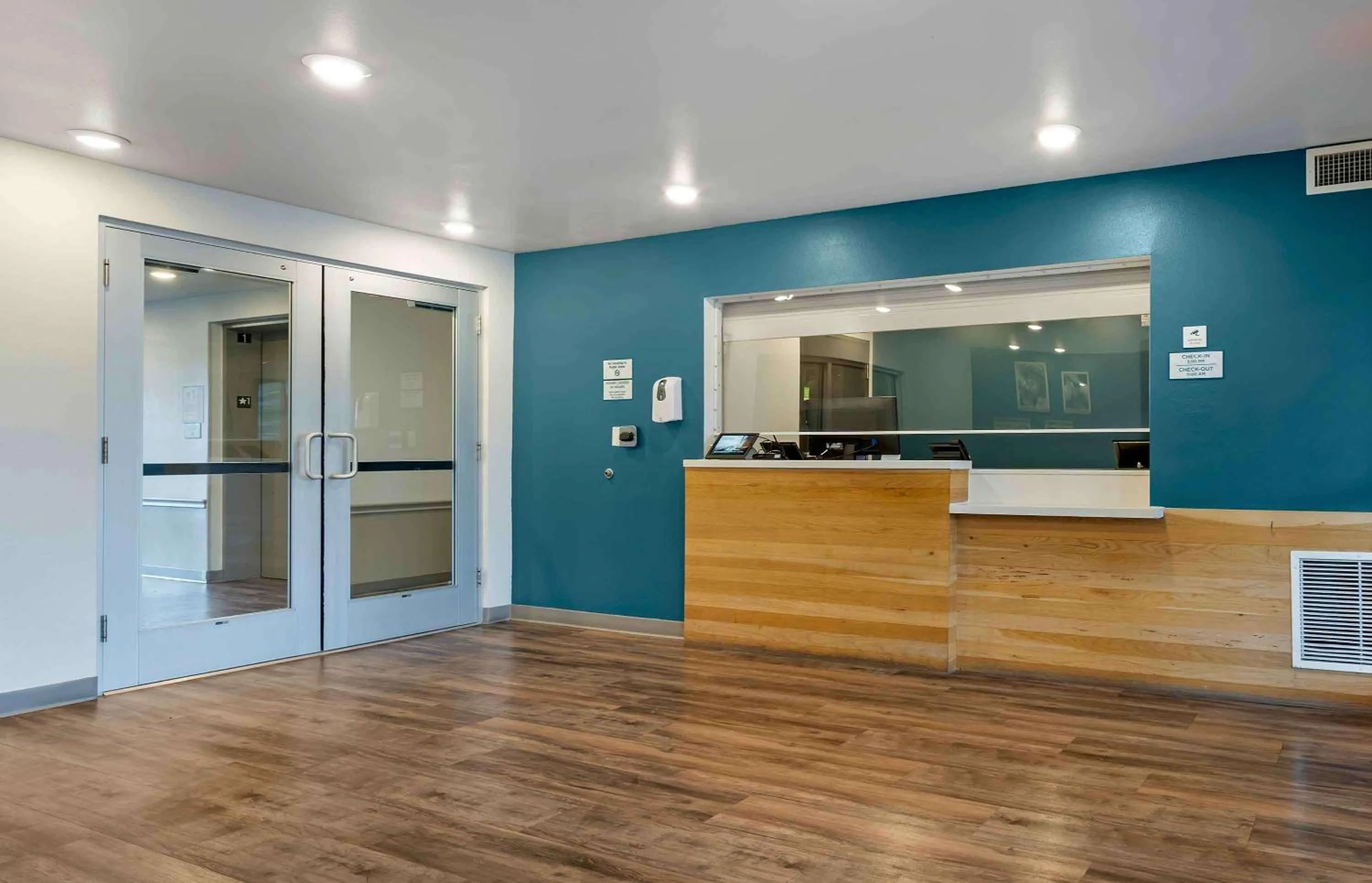 Lobby or reception in Extended Stay America Select Suites - Orlando - Airport