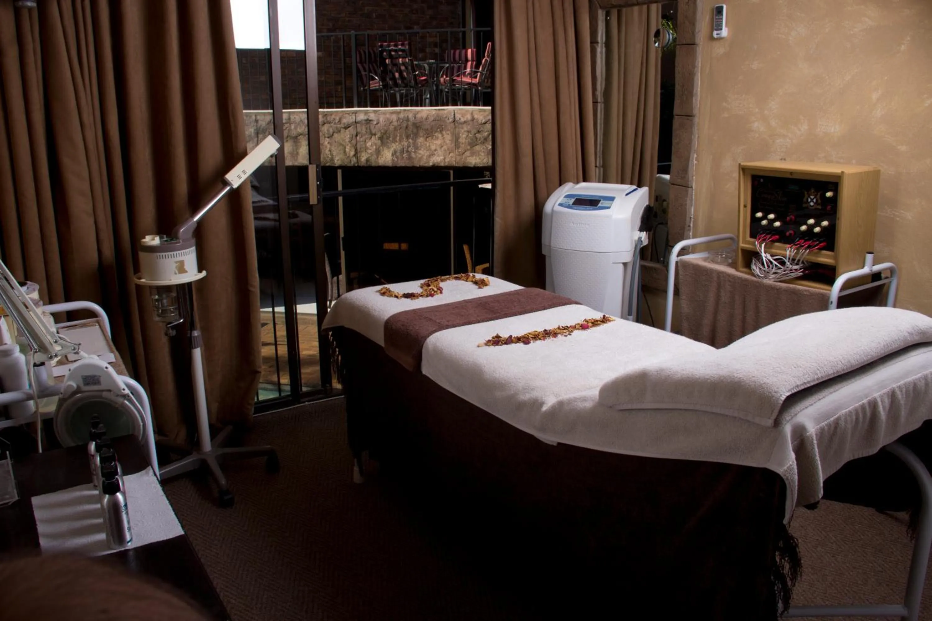 Massage in Fa'Trez Guest House & Spa