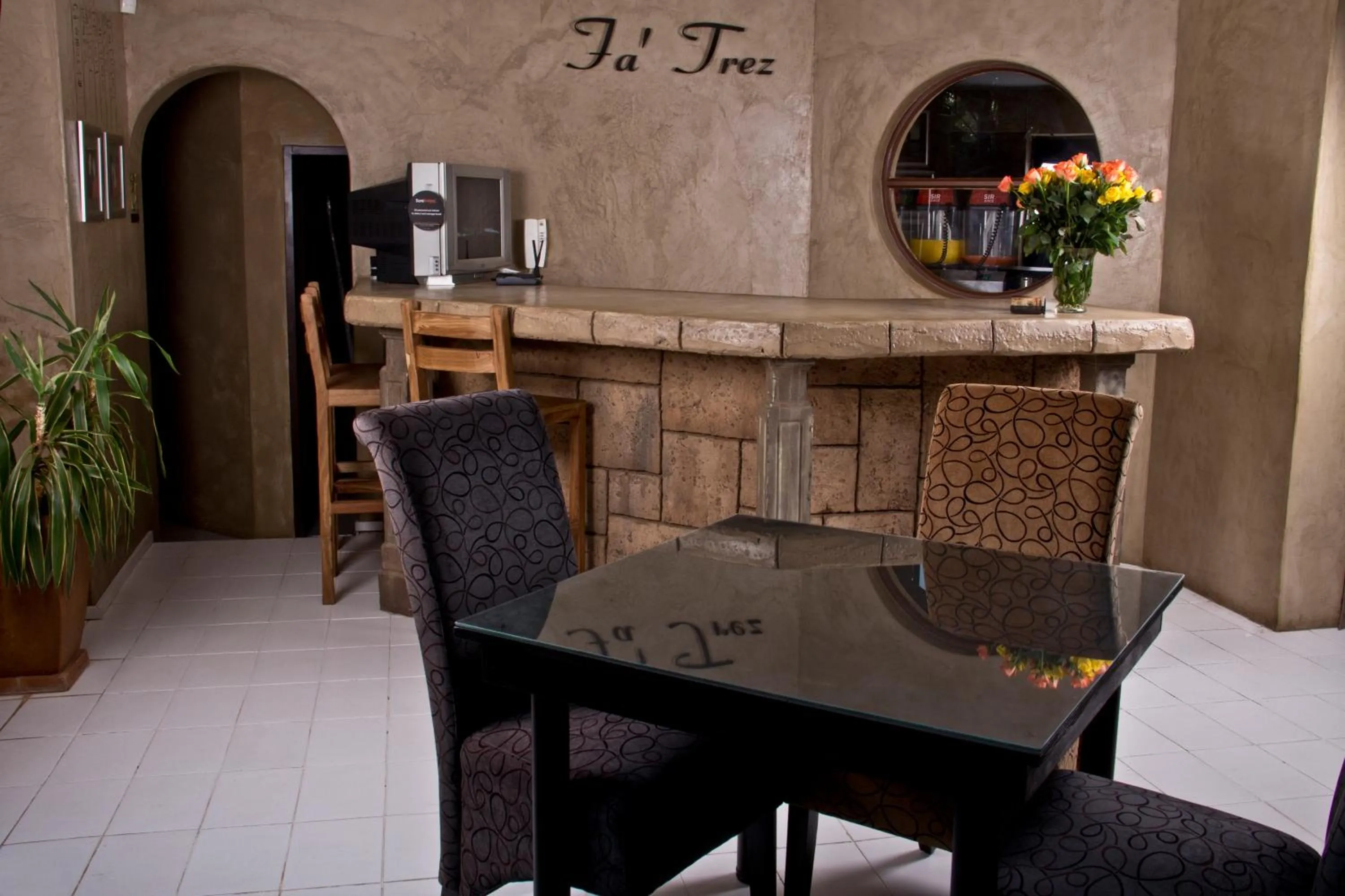 Dining area in Fa'Trez Guest House & Spa