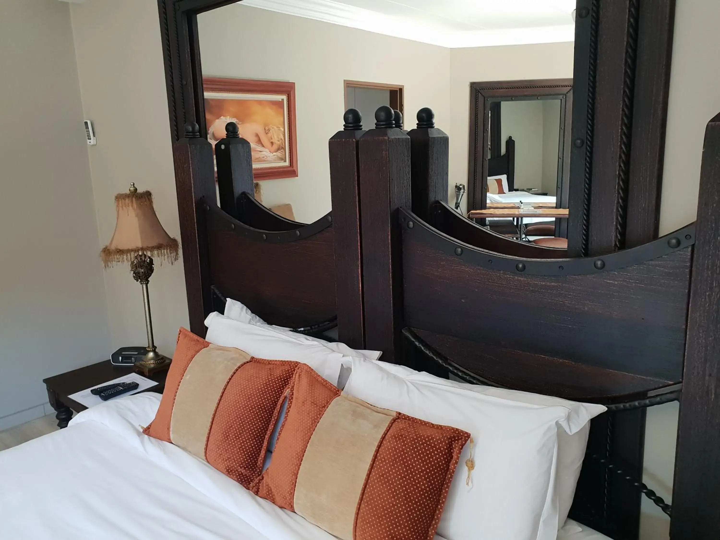 Deluxe Double or Twin Room with Spa Bath - single occupancy in Fa'Trez Guest House & Spa Deluxe Double or Twin Room with Spa Bath - single occupancy in Fa'Trez Guest House & Spa