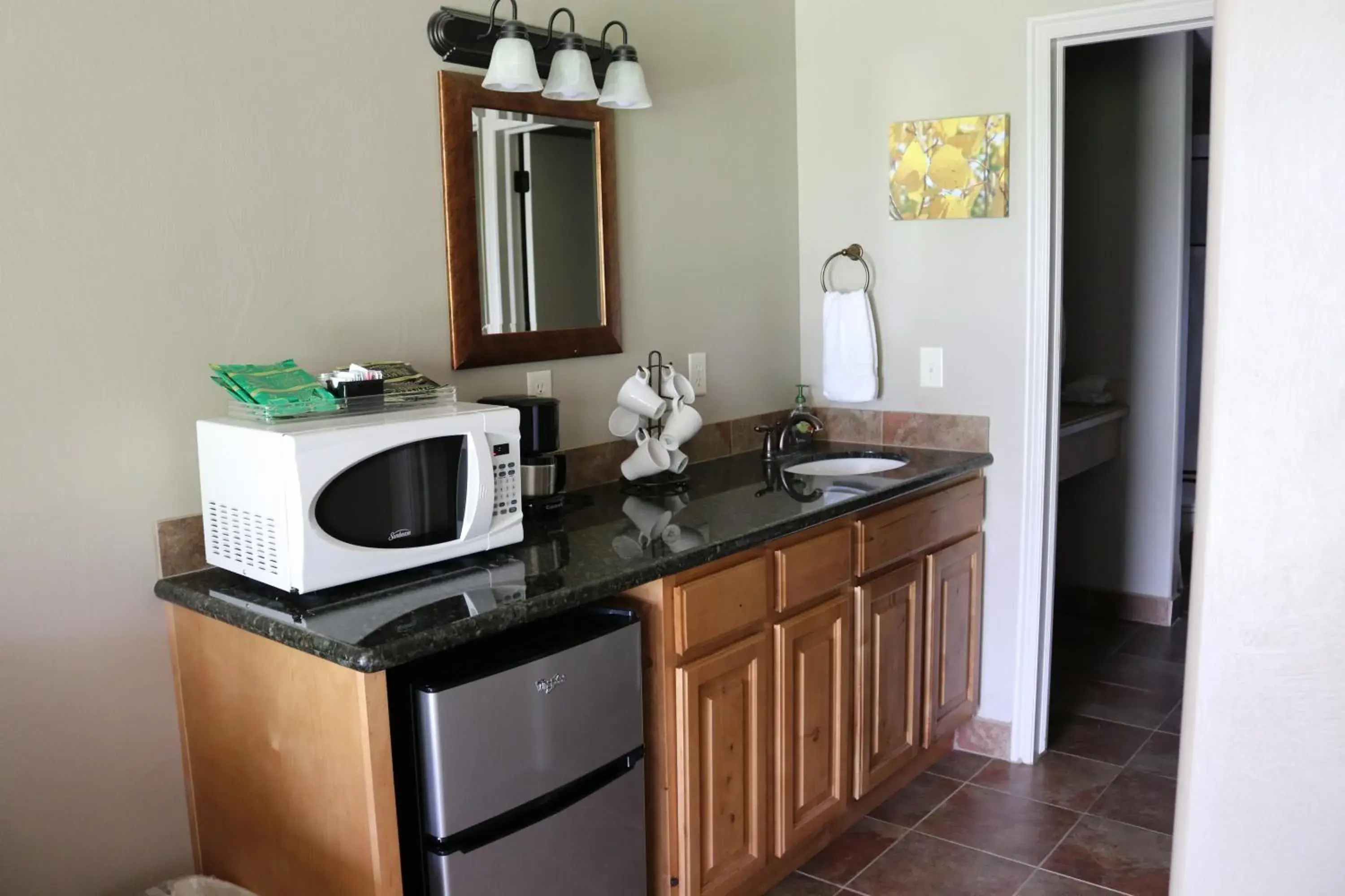 Standard King Room in Hidden Canyon Retreat Standard King Room in Hidden Canyon Retreat