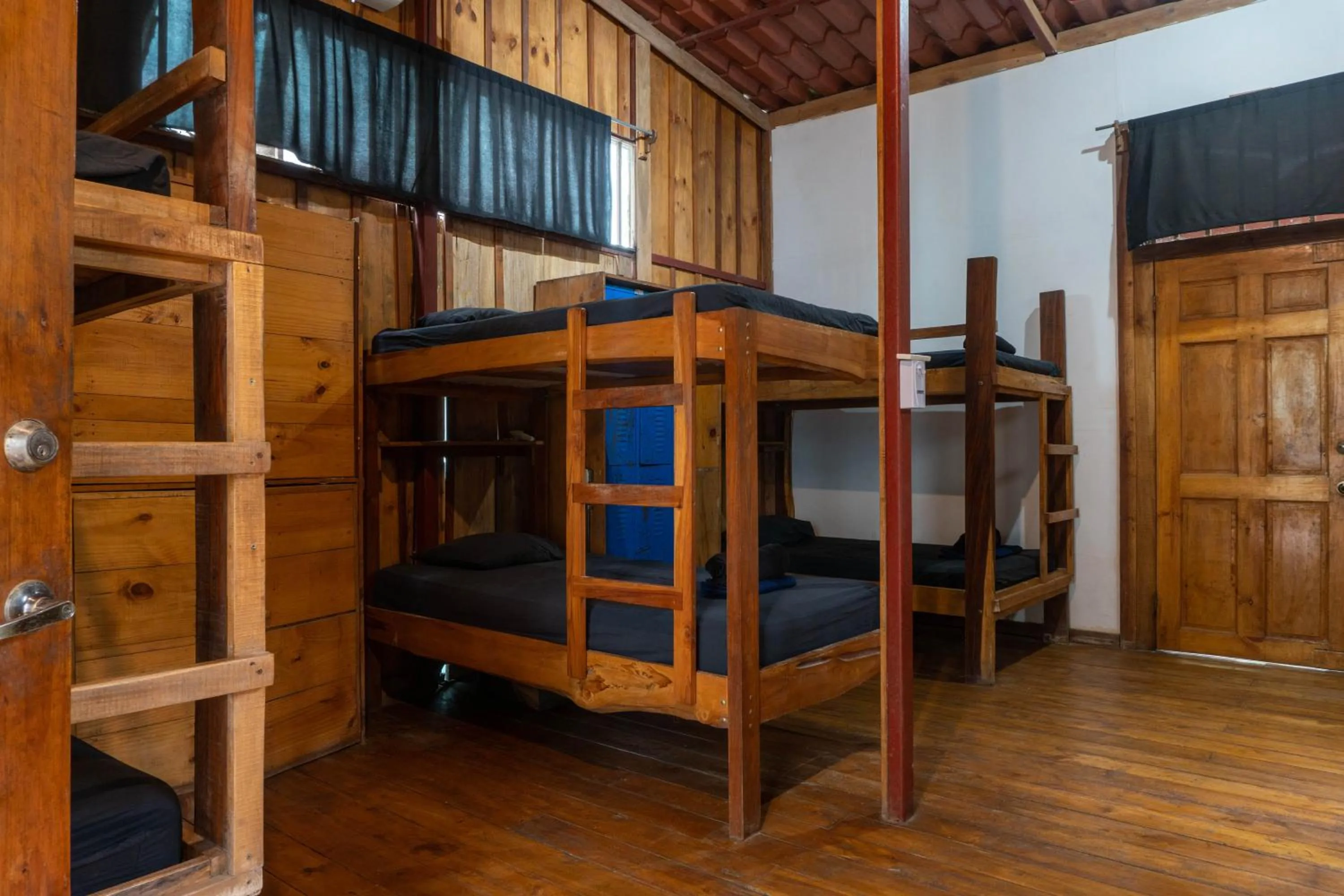 Bed in Burnt Toast Surfcamp