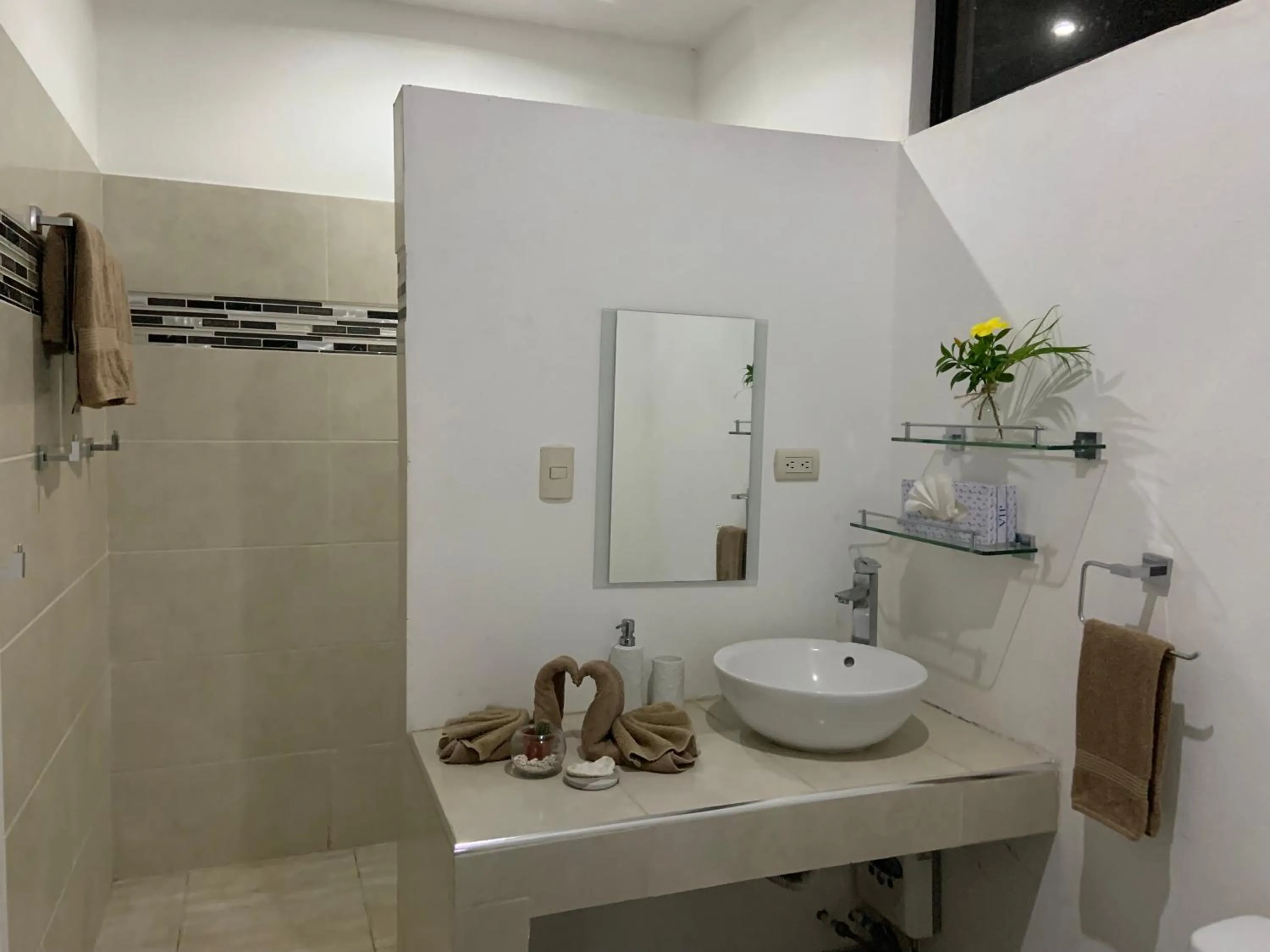 Bathroom in Las Perlitas Rentals Playa Samara