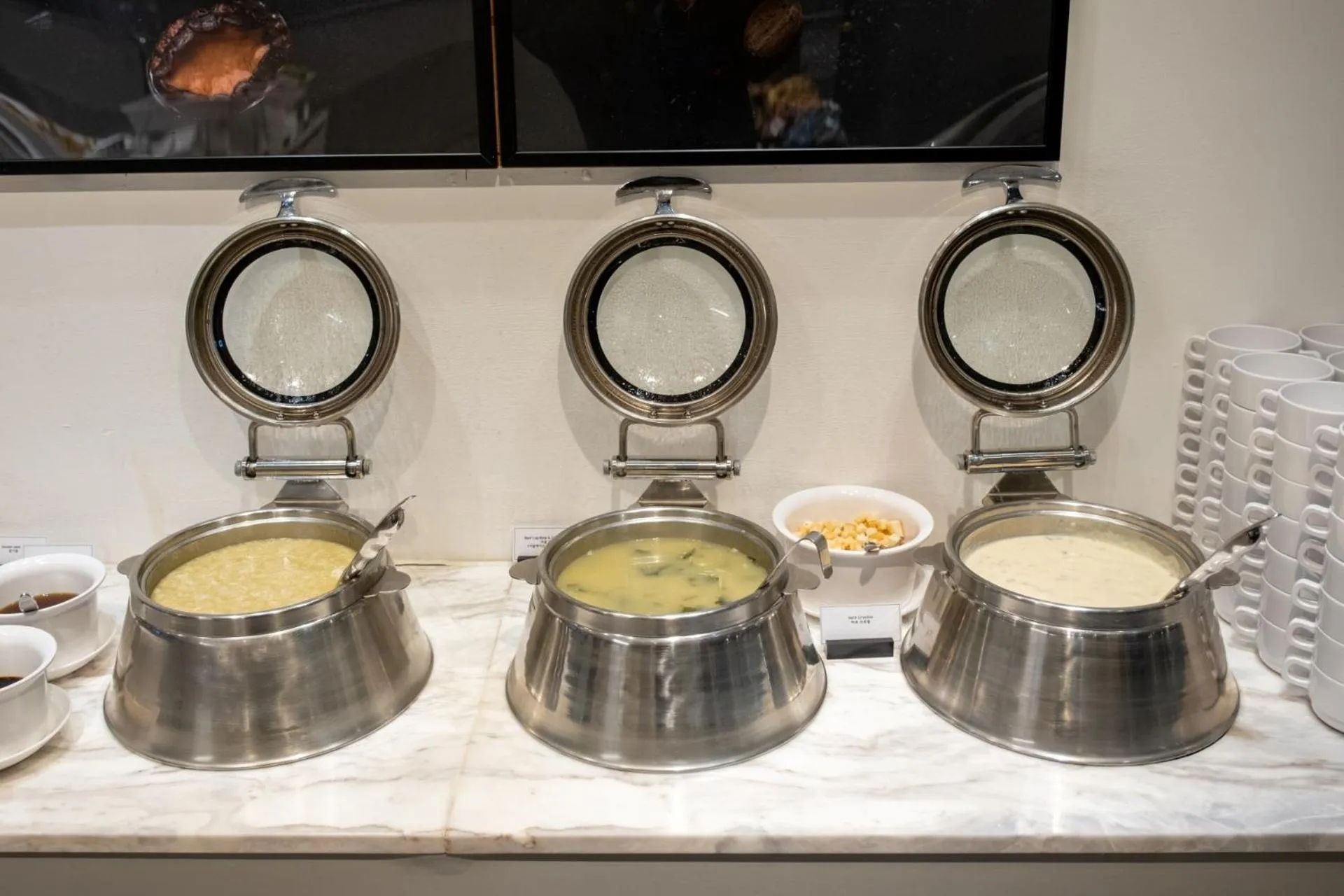 Breakfast in Hotel Whistlelark Jeju