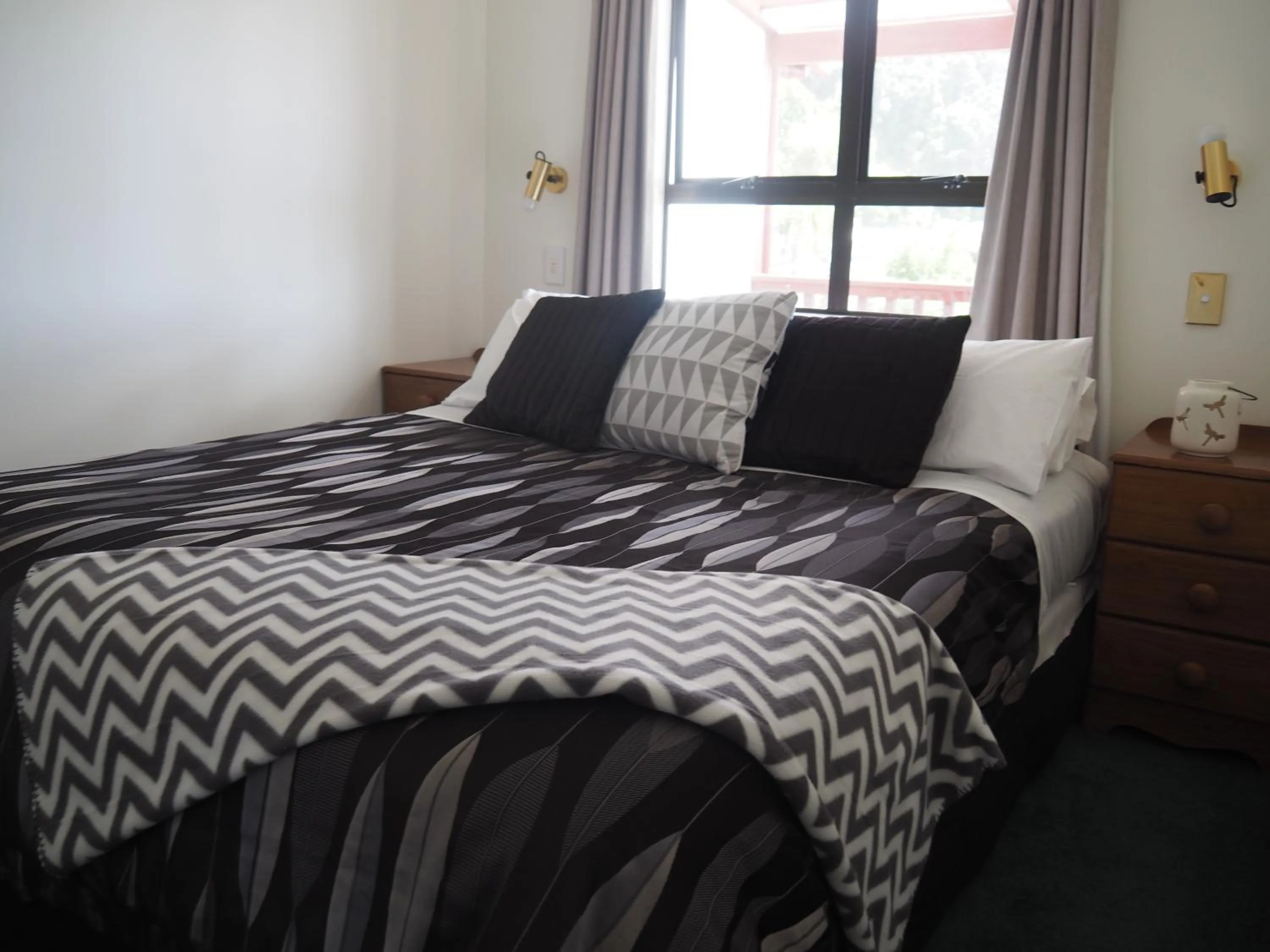 Bedroom, Bed in Ocean View