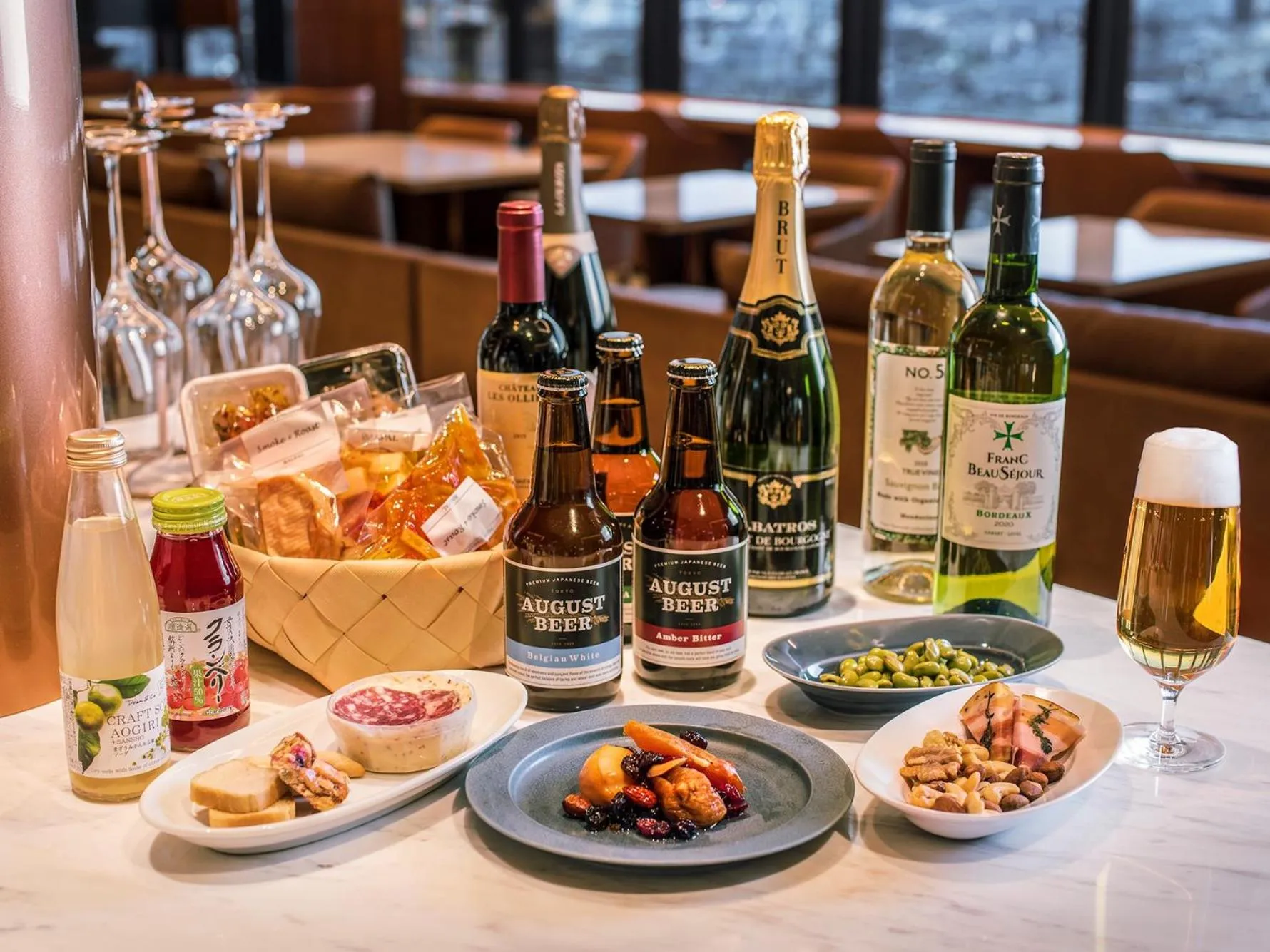 Food and drinks in Candeo Hotels Osaka Namba