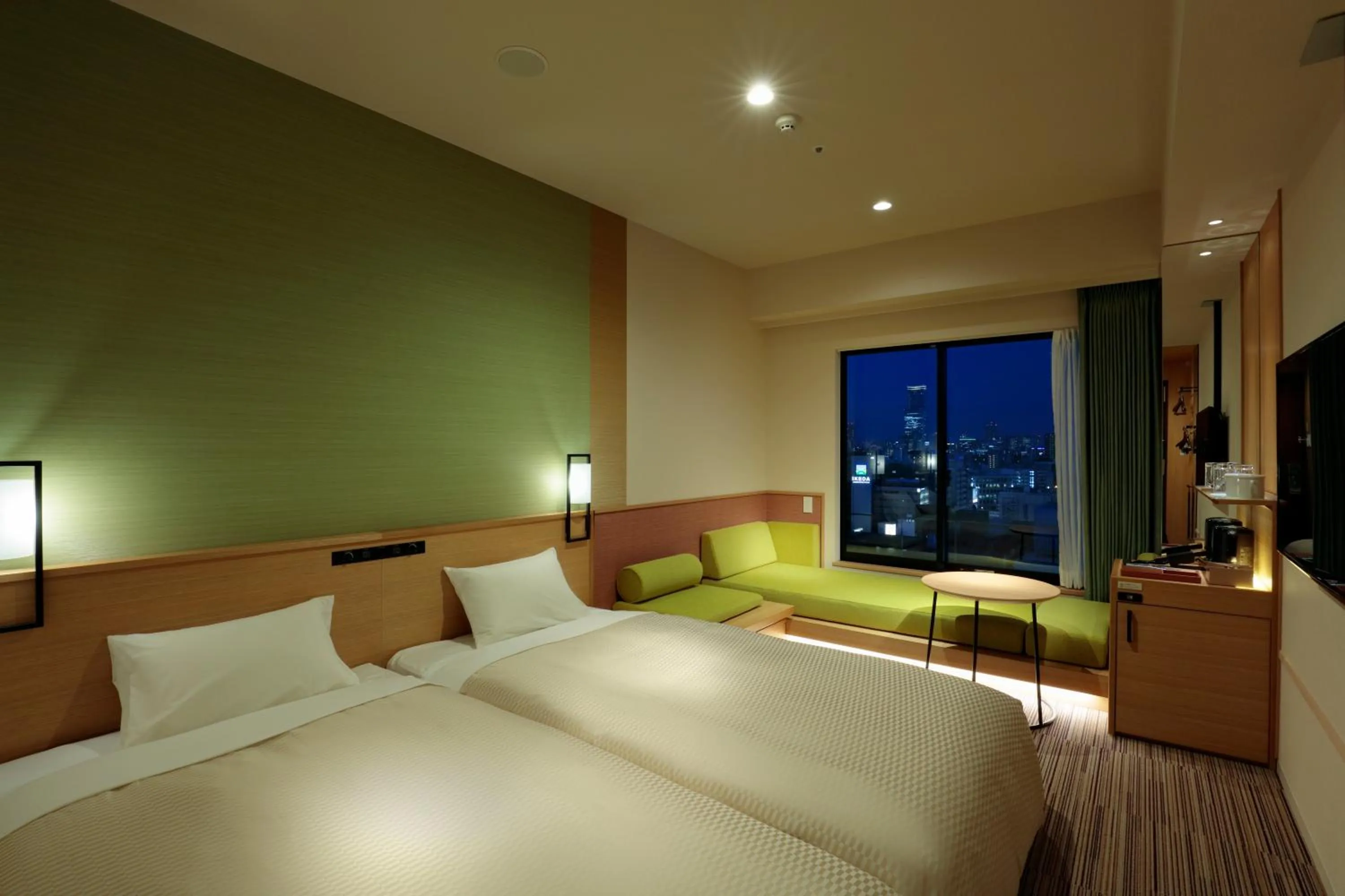 Bed in Candeo Hotels Osaka Namba