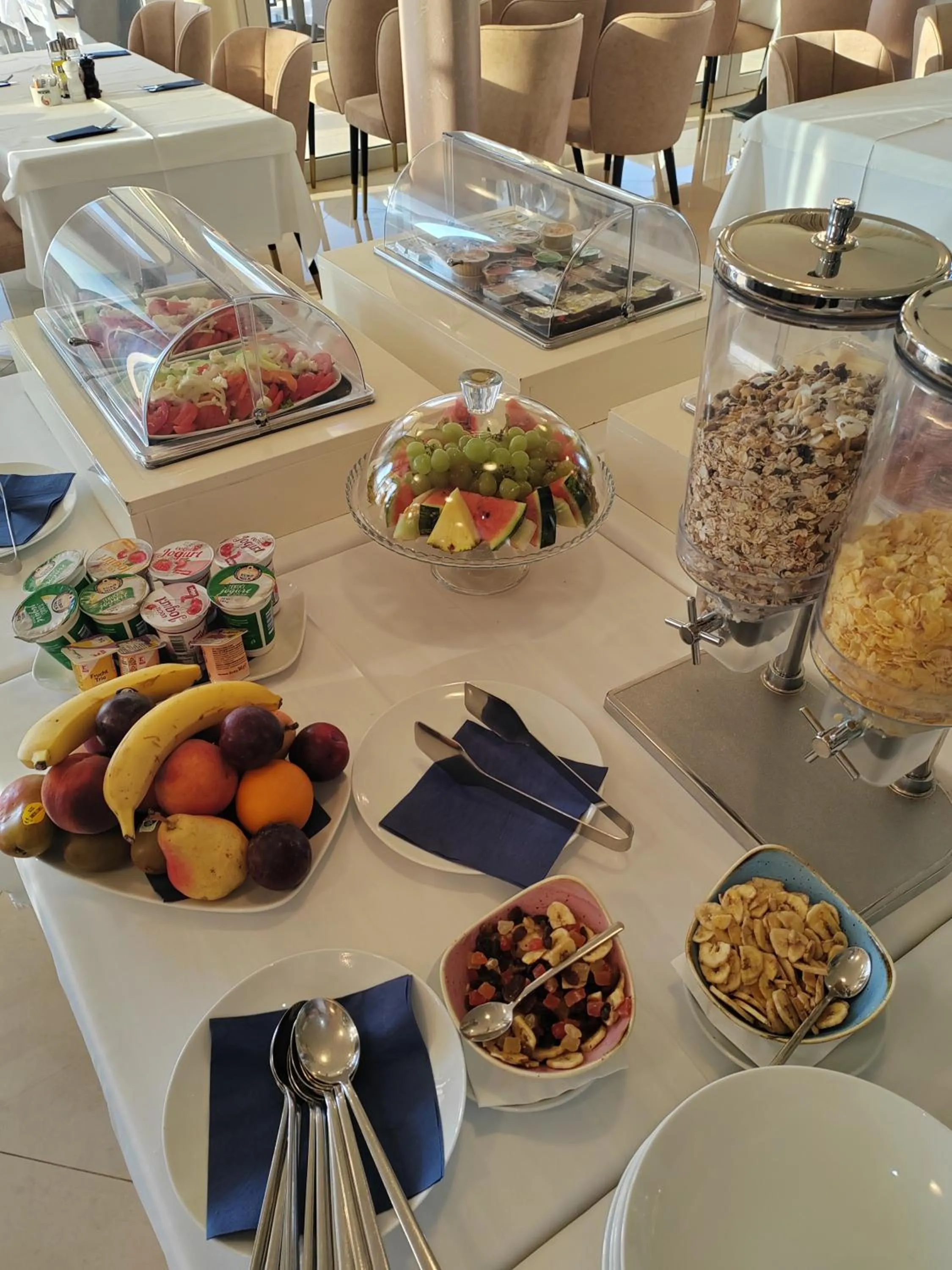 Breakfast in Villa Mediterana