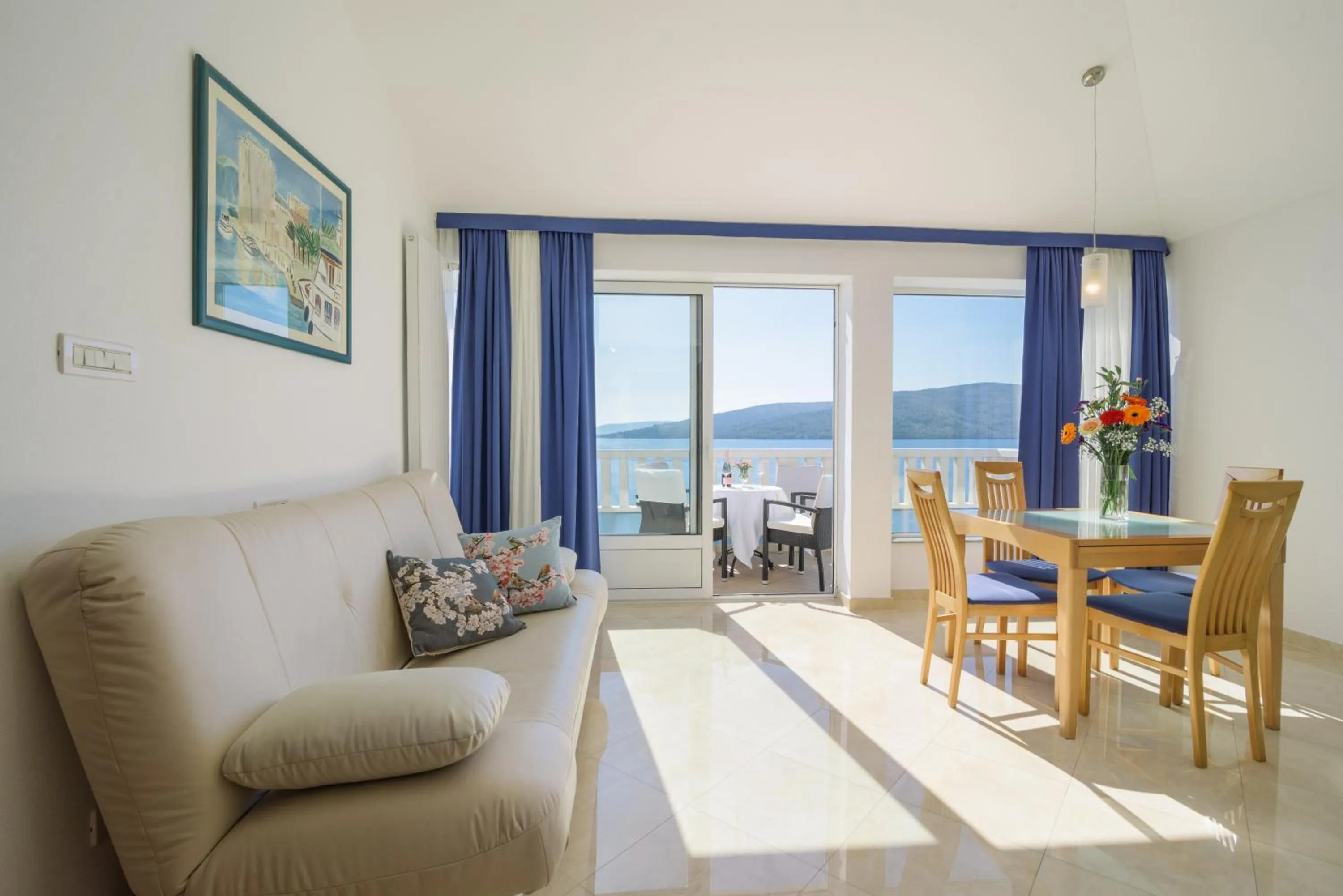 Kitchen or kitchenette in Villa Mediterana